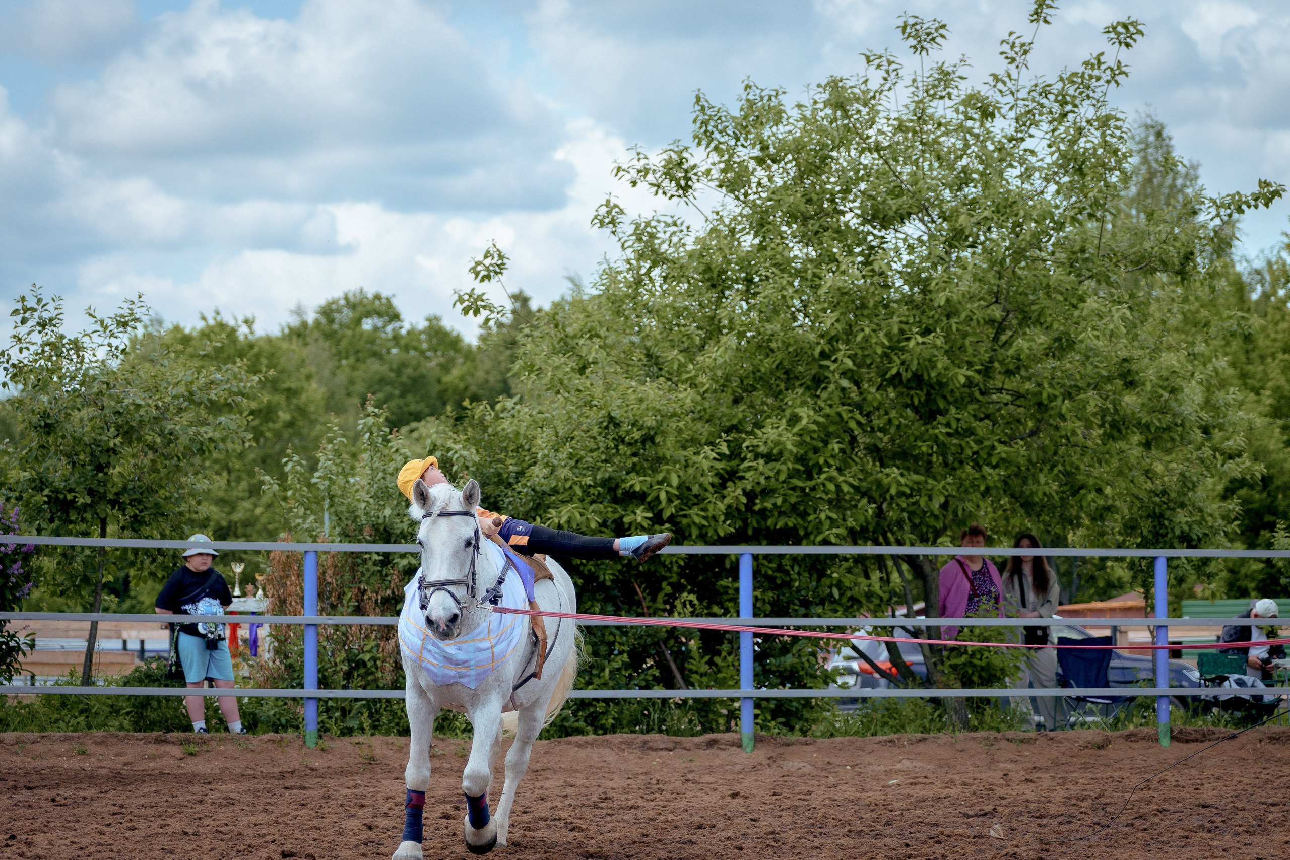 Конный клуб Горки. Портретный и семейный фотограф в Москве/Видное