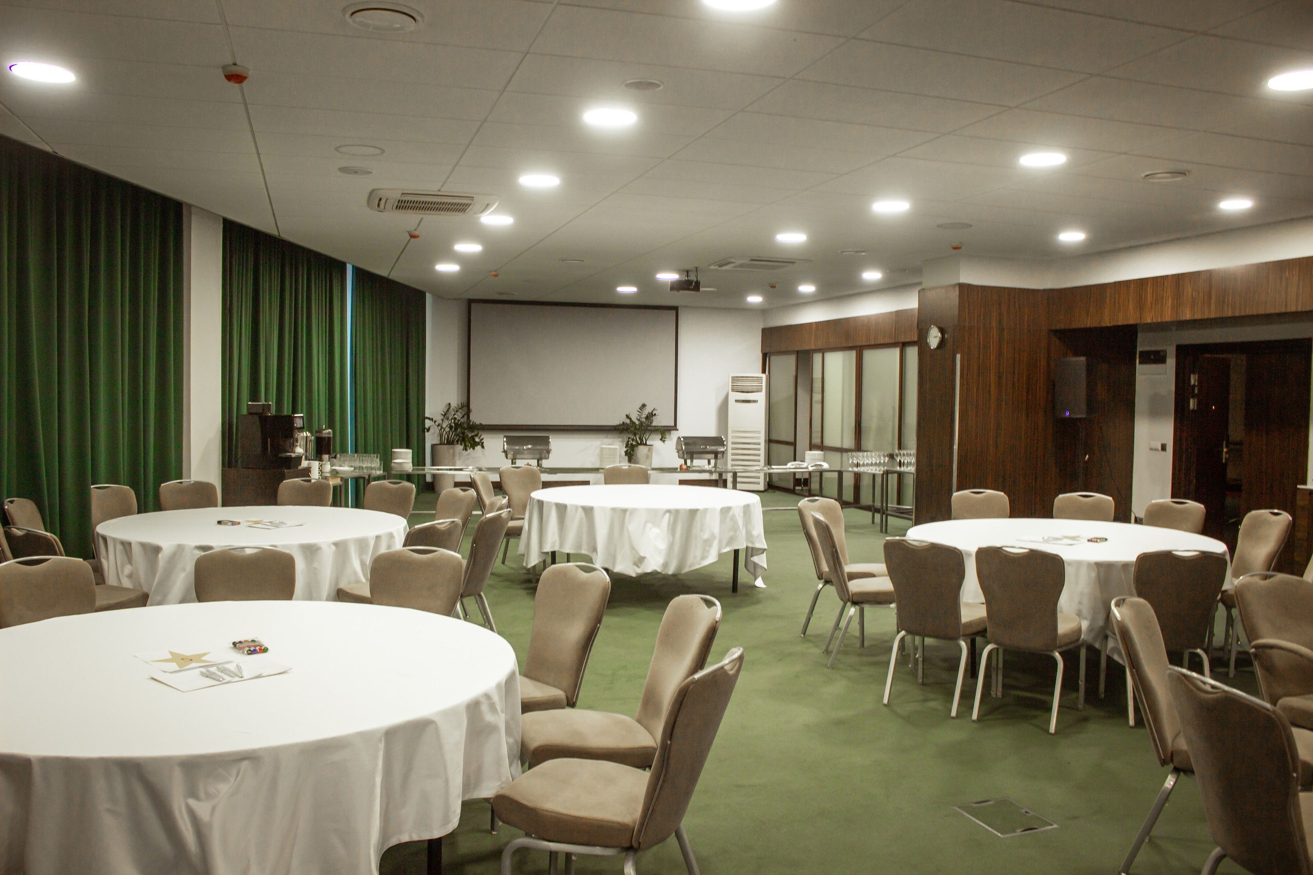 COSMOS. Фотограф Никита Медведев