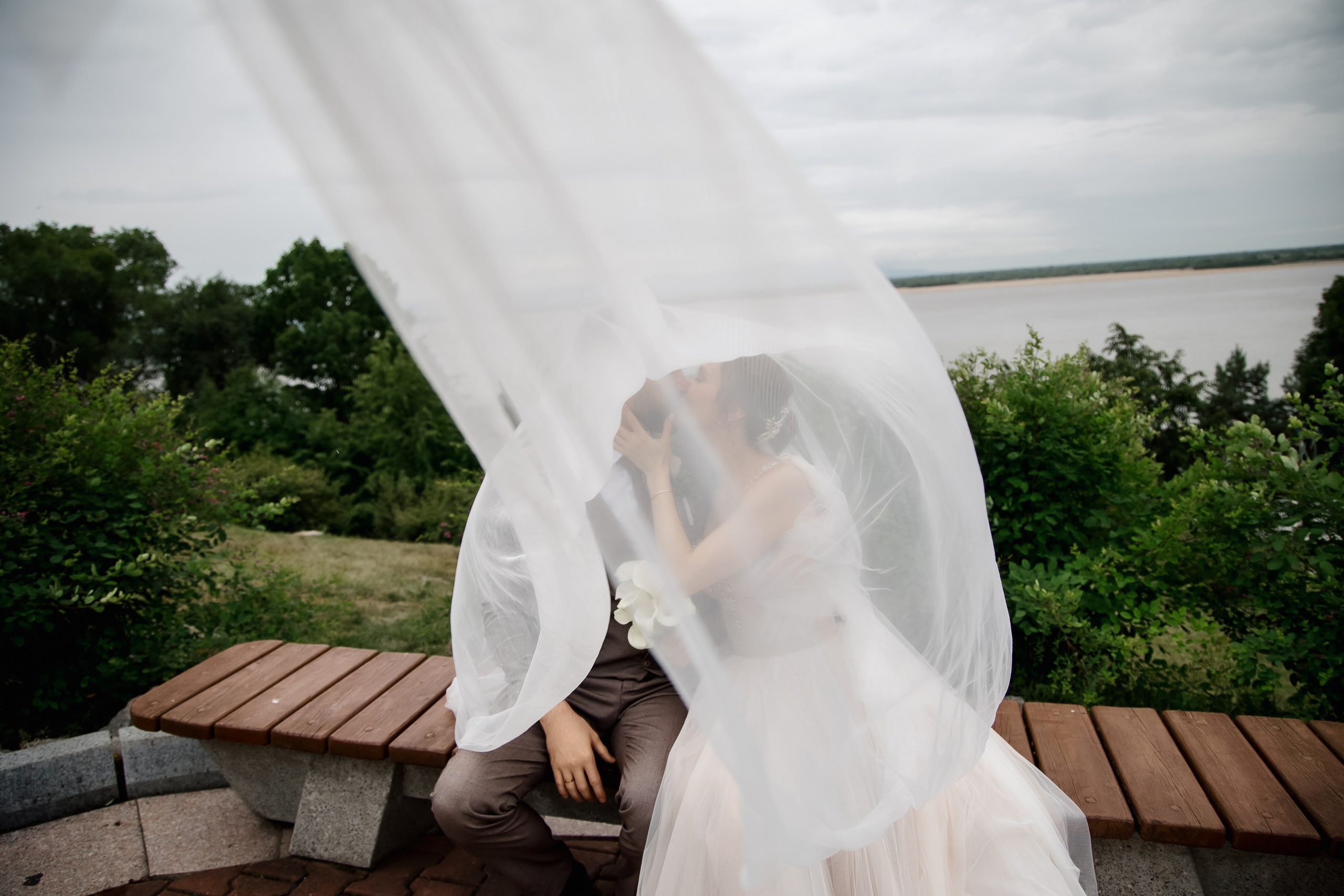 Степан и Ульяна. Утро. Загс. Прогулка. Дождь и солнце. Свадебный фотограф в Хабаровске