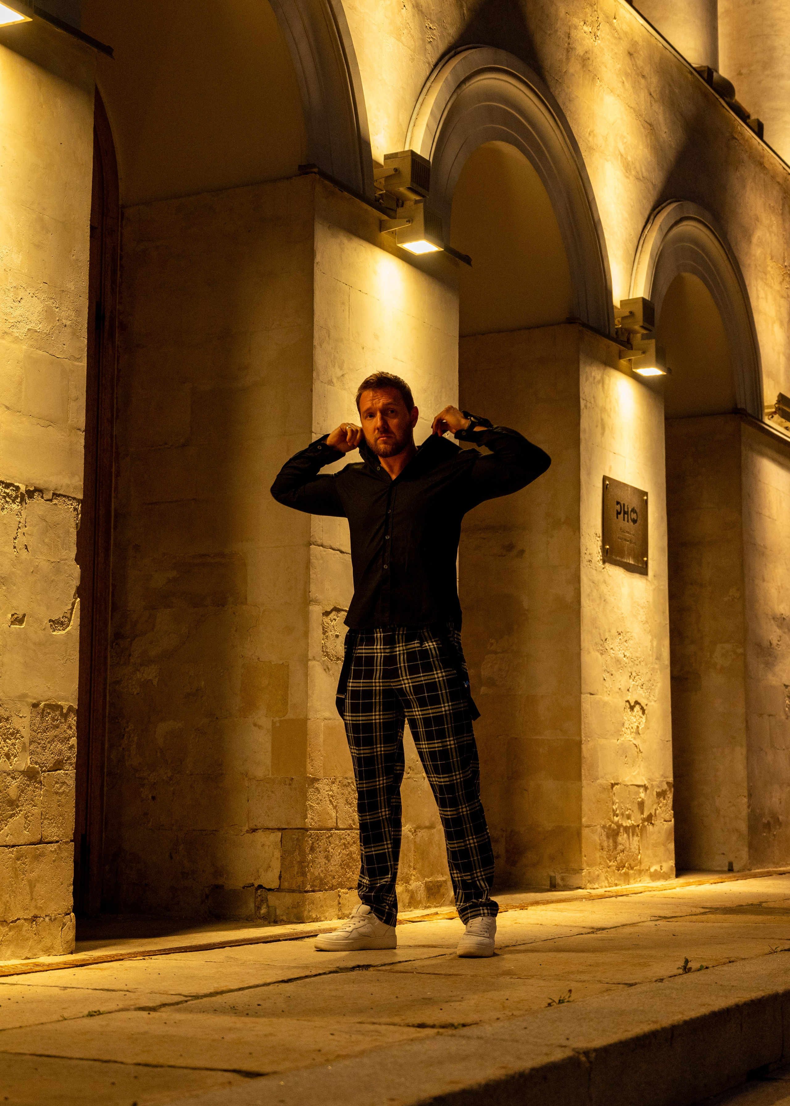 Мужская фотосессия. П&П — Полезное с Приятным. Фотоэкскурсии — Москва на память. Экскурсовод и фотограф в Москве. Увези столицу в своём альбоме!