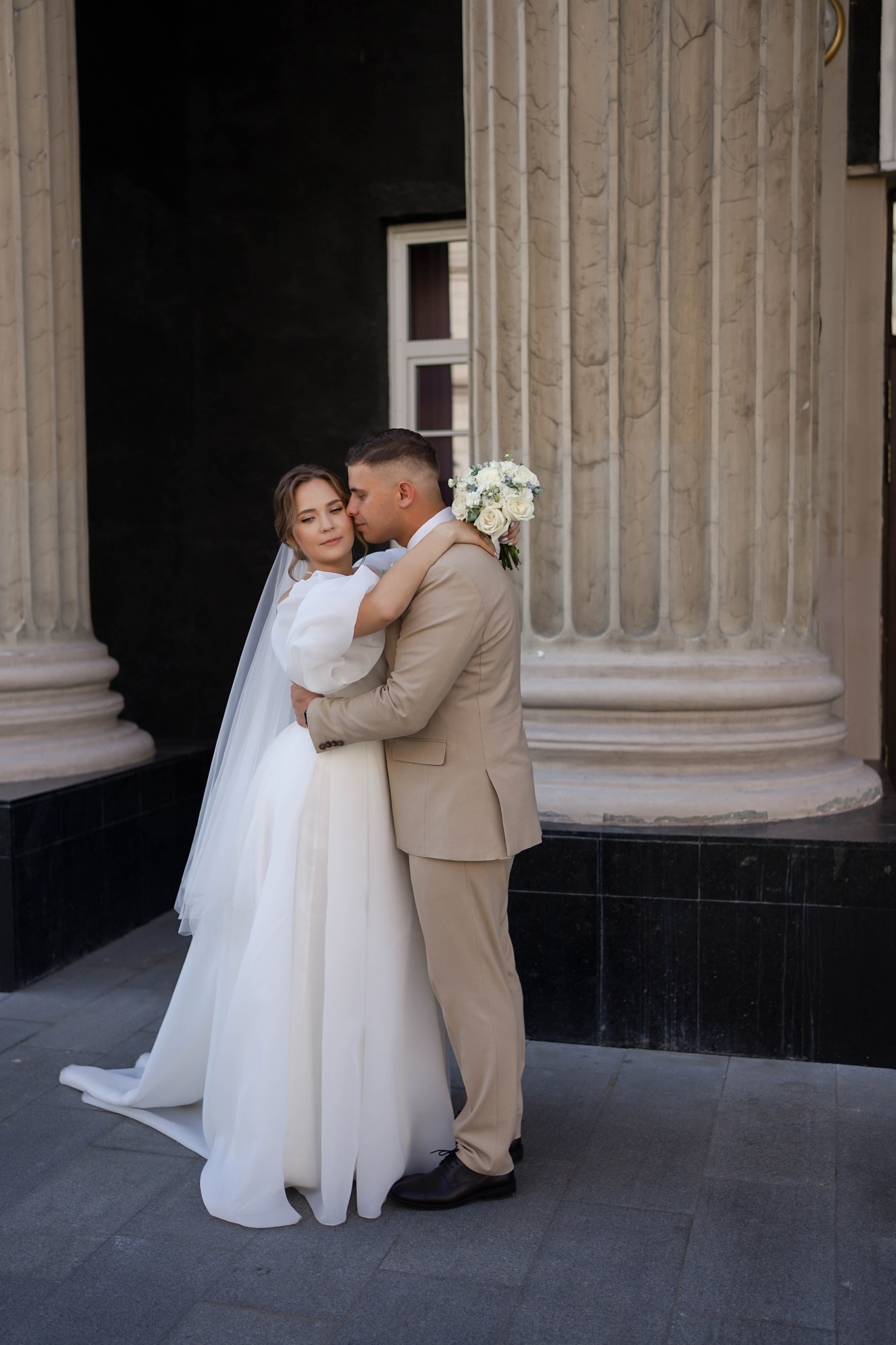 Лиза и Сережа: регистрация, прогулка и банкет. Фотограф в Иркутске