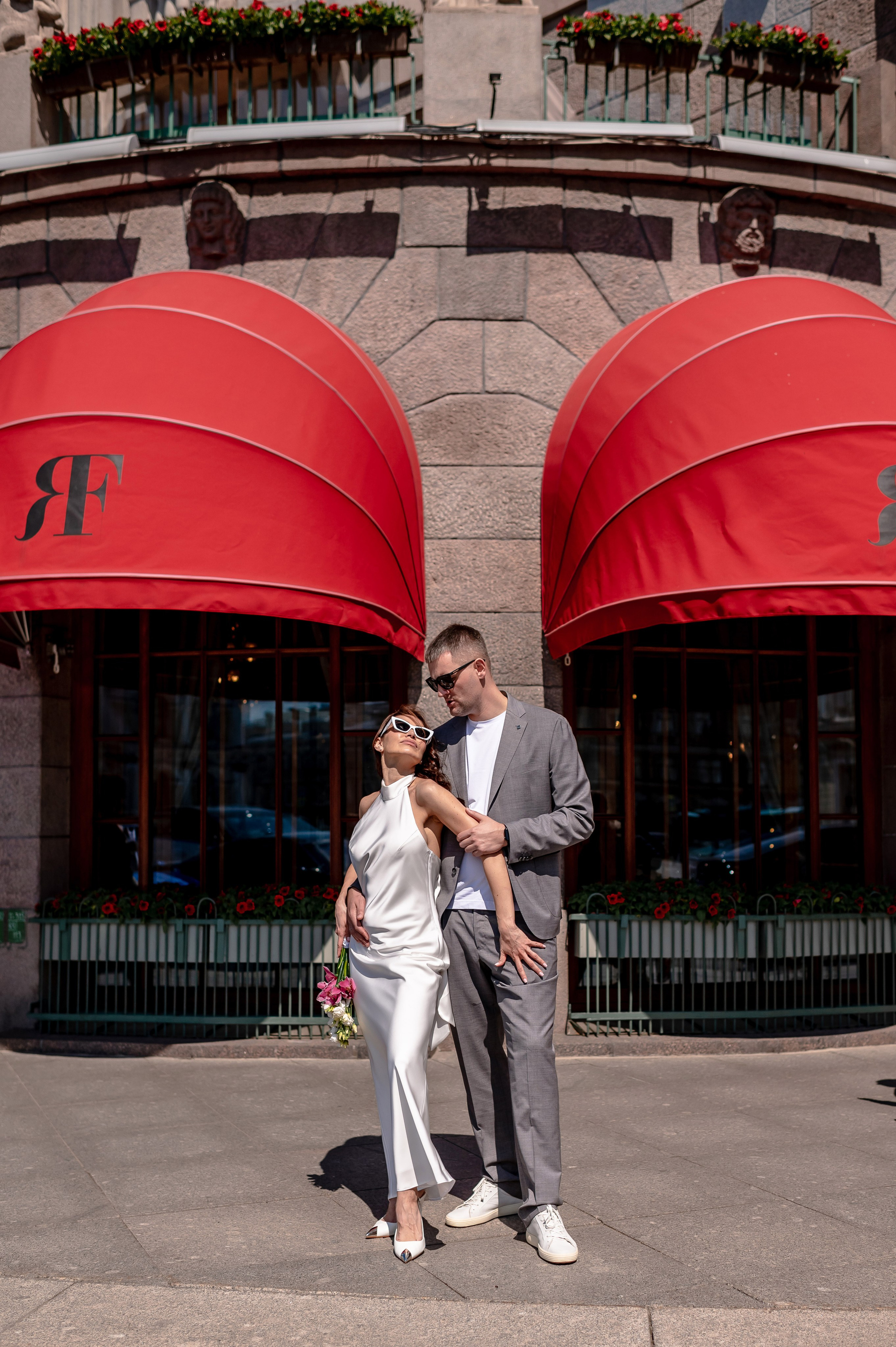 Алина и Алексей (прогулка на кабриолете, Академия Художеств, Екатерининский парк в Пушкине). Портретный, семейный и свадебный фотограф в Санкт-Петербурге и в Пушкине Ширяев Денис