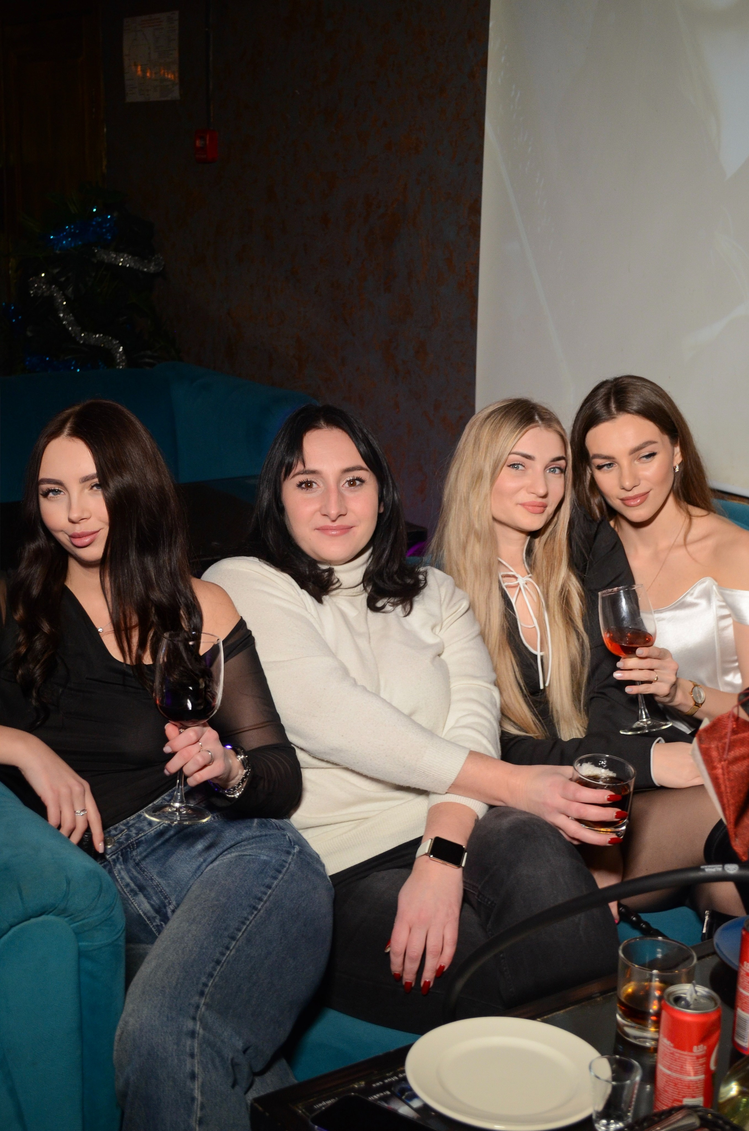 19.12.25 New Year Party. Мята Спортивная — Кальянная, караоке, бар в Минске
