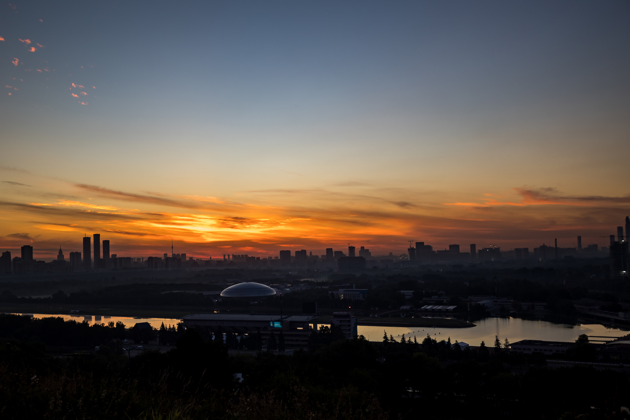 Рассвет на Крылатских холмах