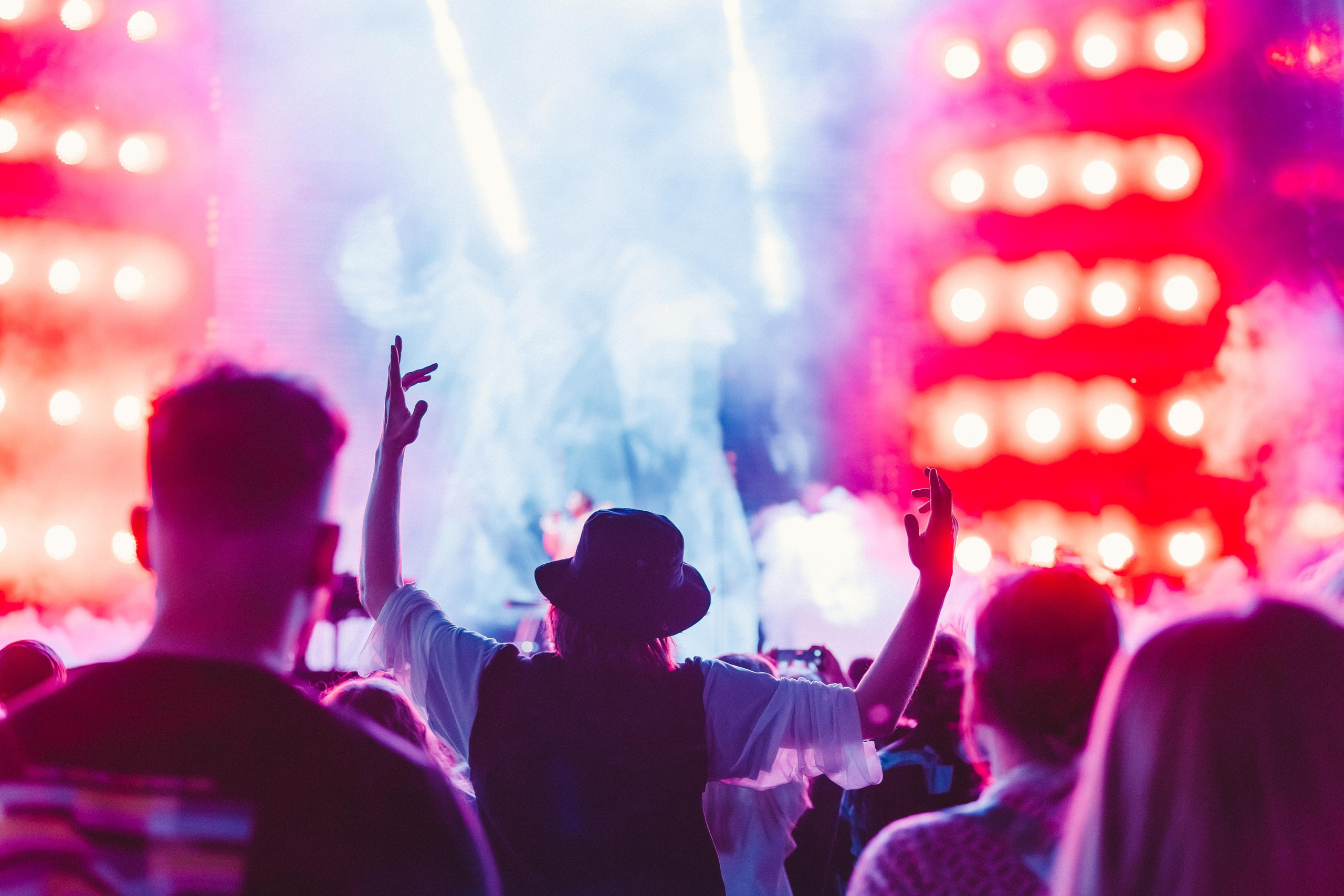 ЛСП НА ЛАСТОЧКА SUMMEET. Фотограф Сонкина Татьяна