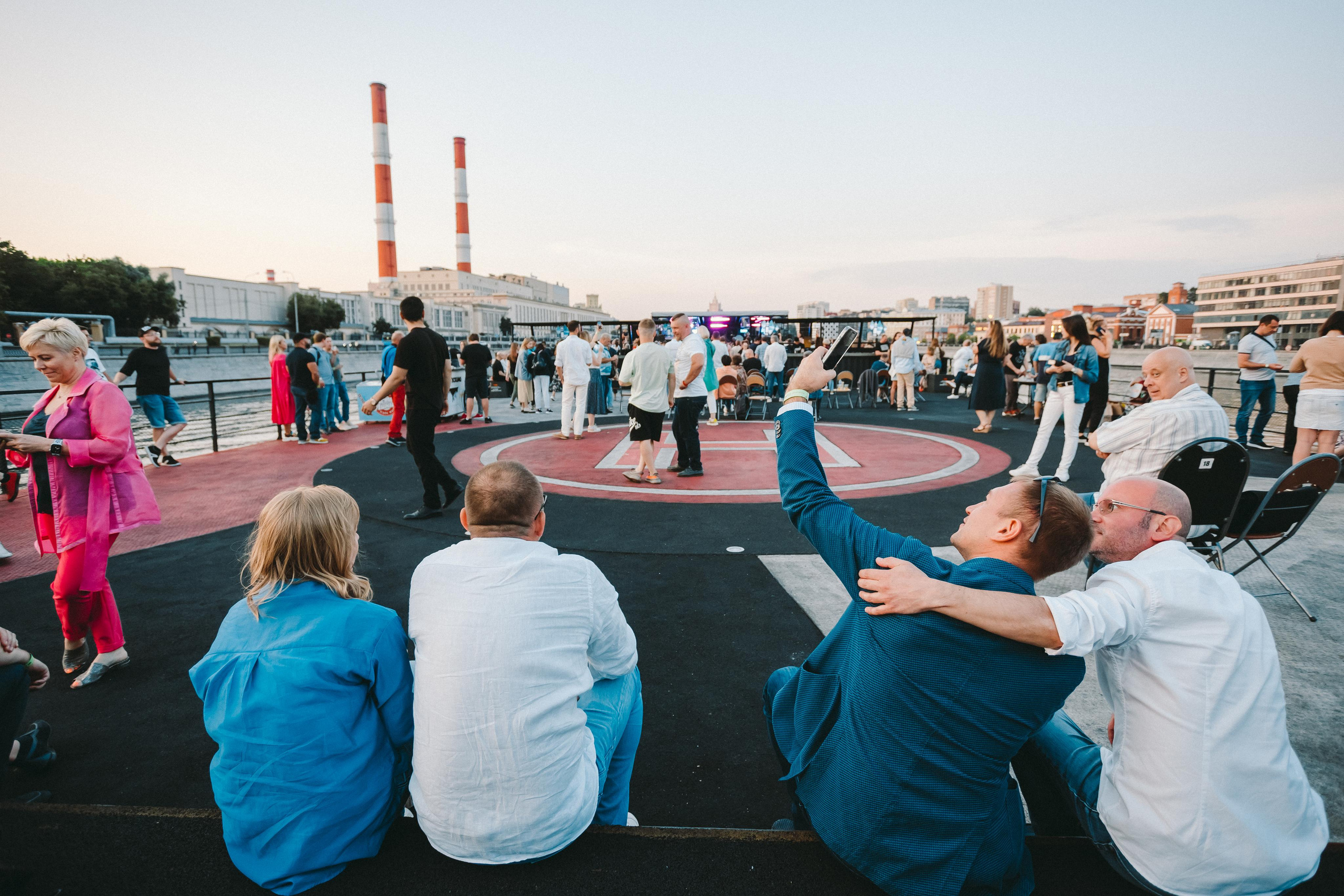 ПИКНИК НА КОРАБЛЕ. Фотограф Сонкина Татьяна