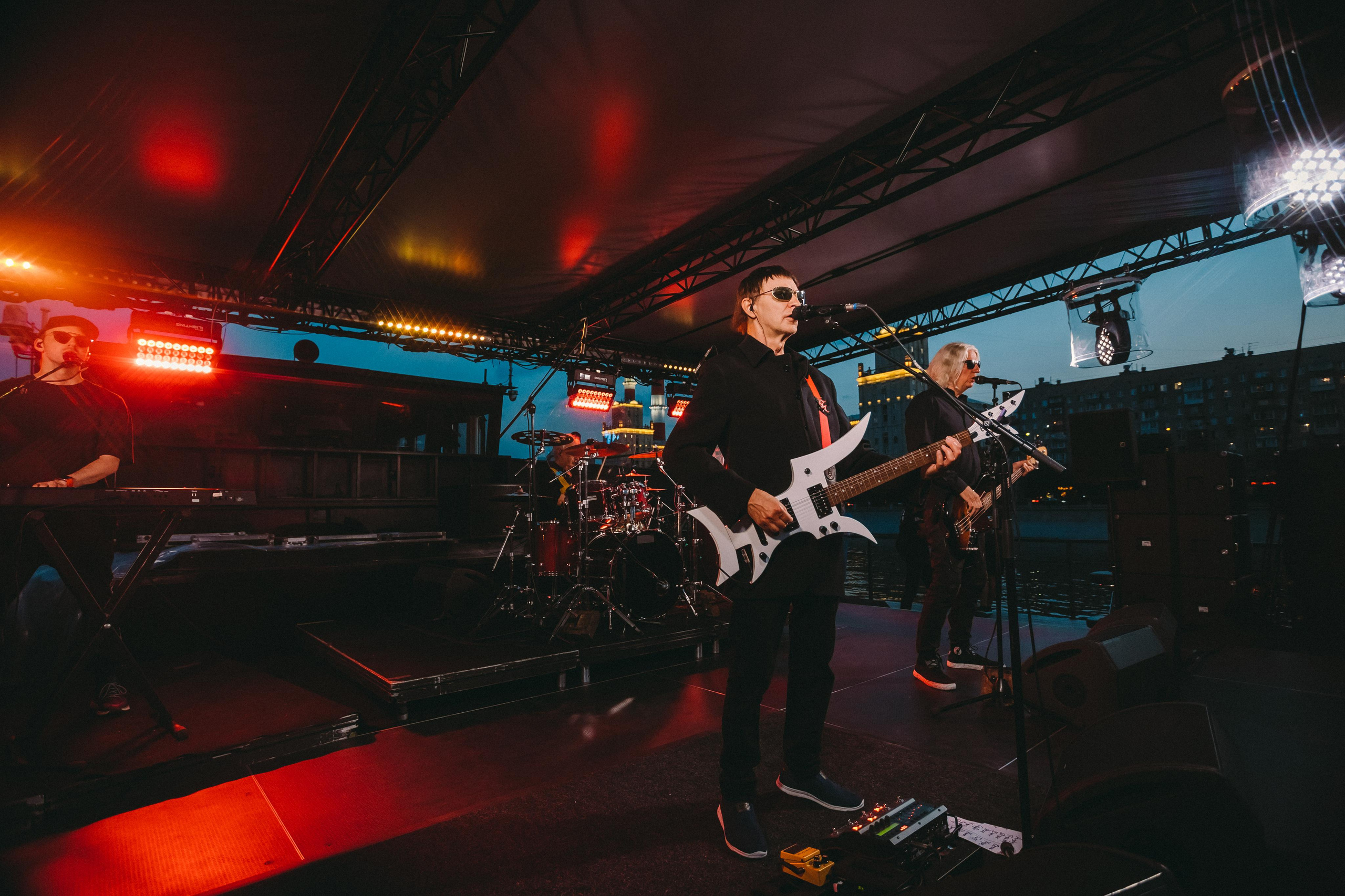 ПИКНИК НА КОРАБЛЕ. Фотограф Сонкина Татьяна