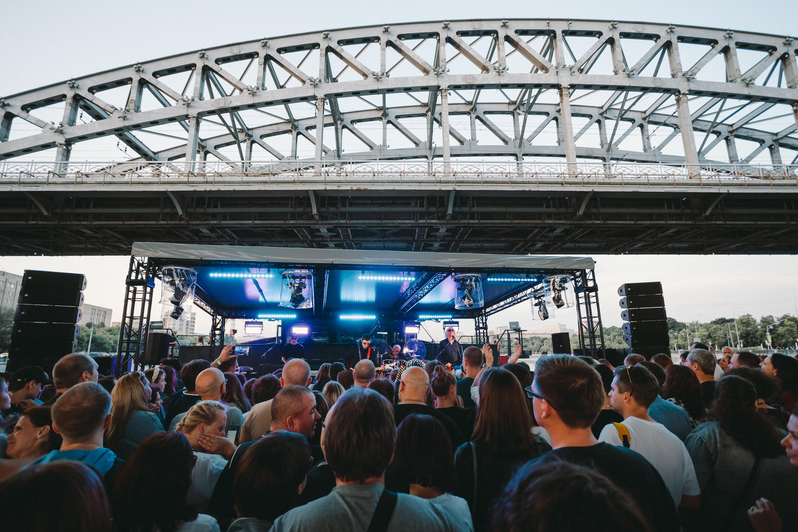 ПИКНИК НА КОРАБЛЕ. Фотограф Сонкина Татьяна
