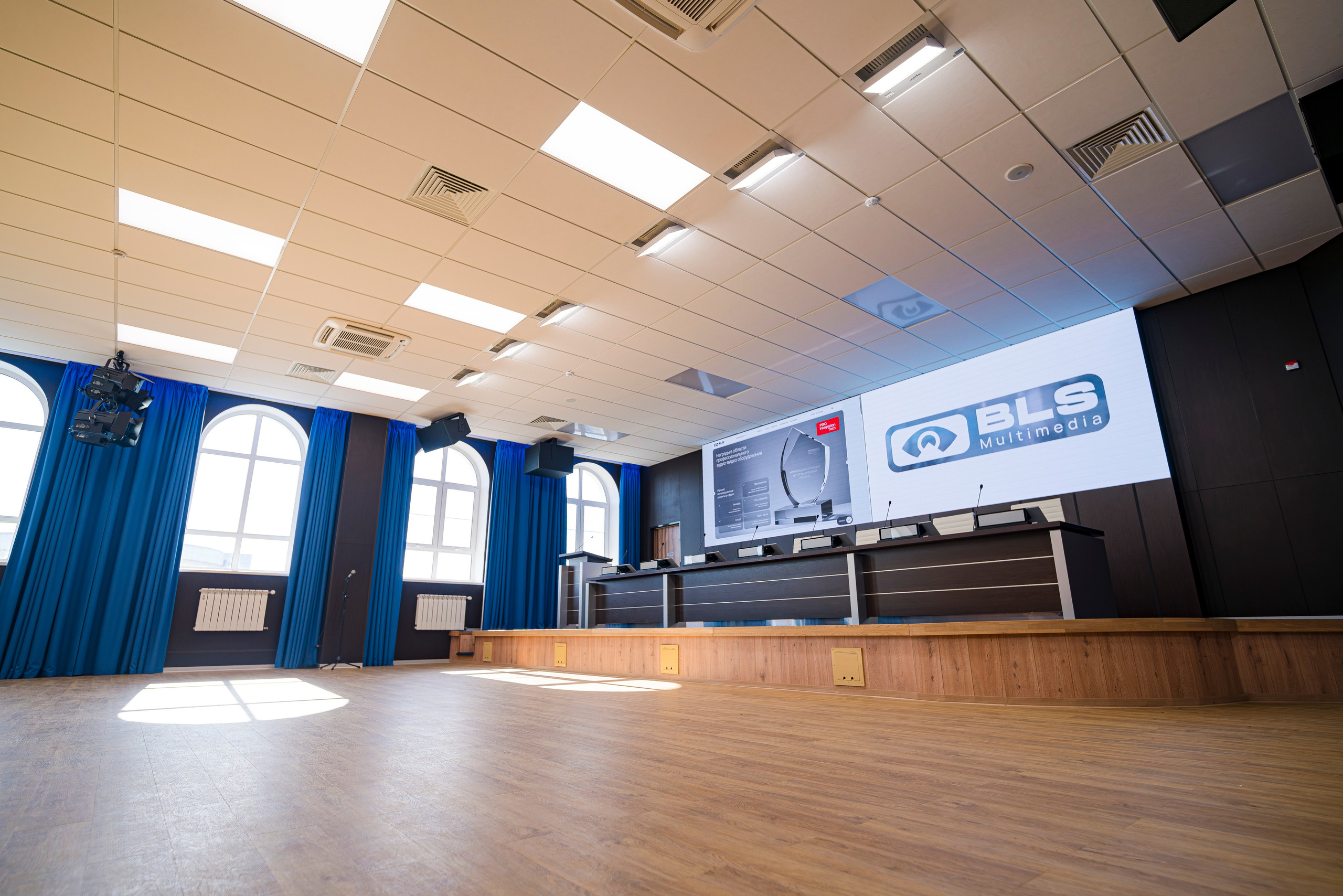 Фото и видеосъёмка готовых объектов. Видеограф для бизнеса в Санкт-Петербурге и Москве