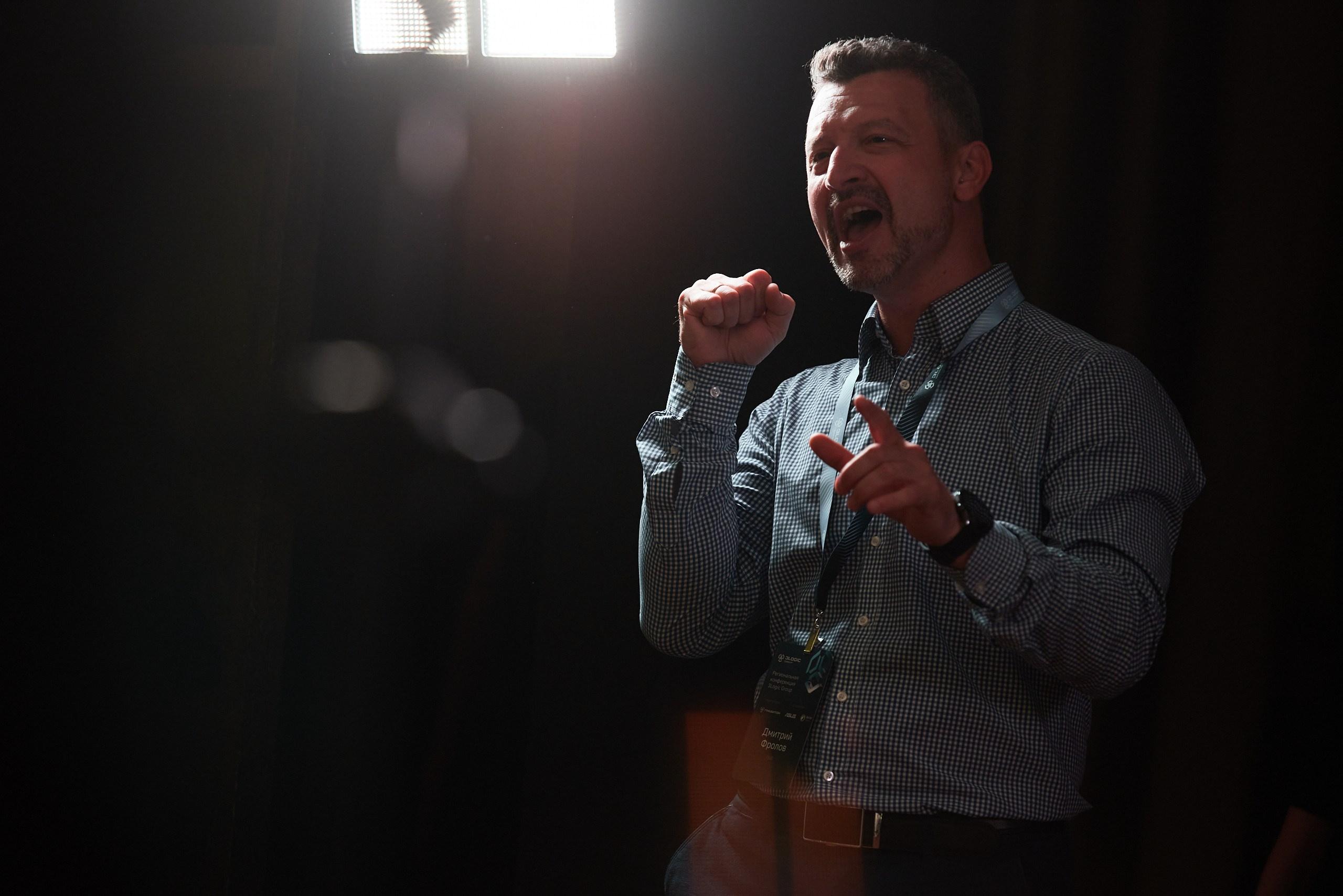 Репортажное и корпоративное портфолио. Репортажный фотограф Новосибирск — Станислав Попов