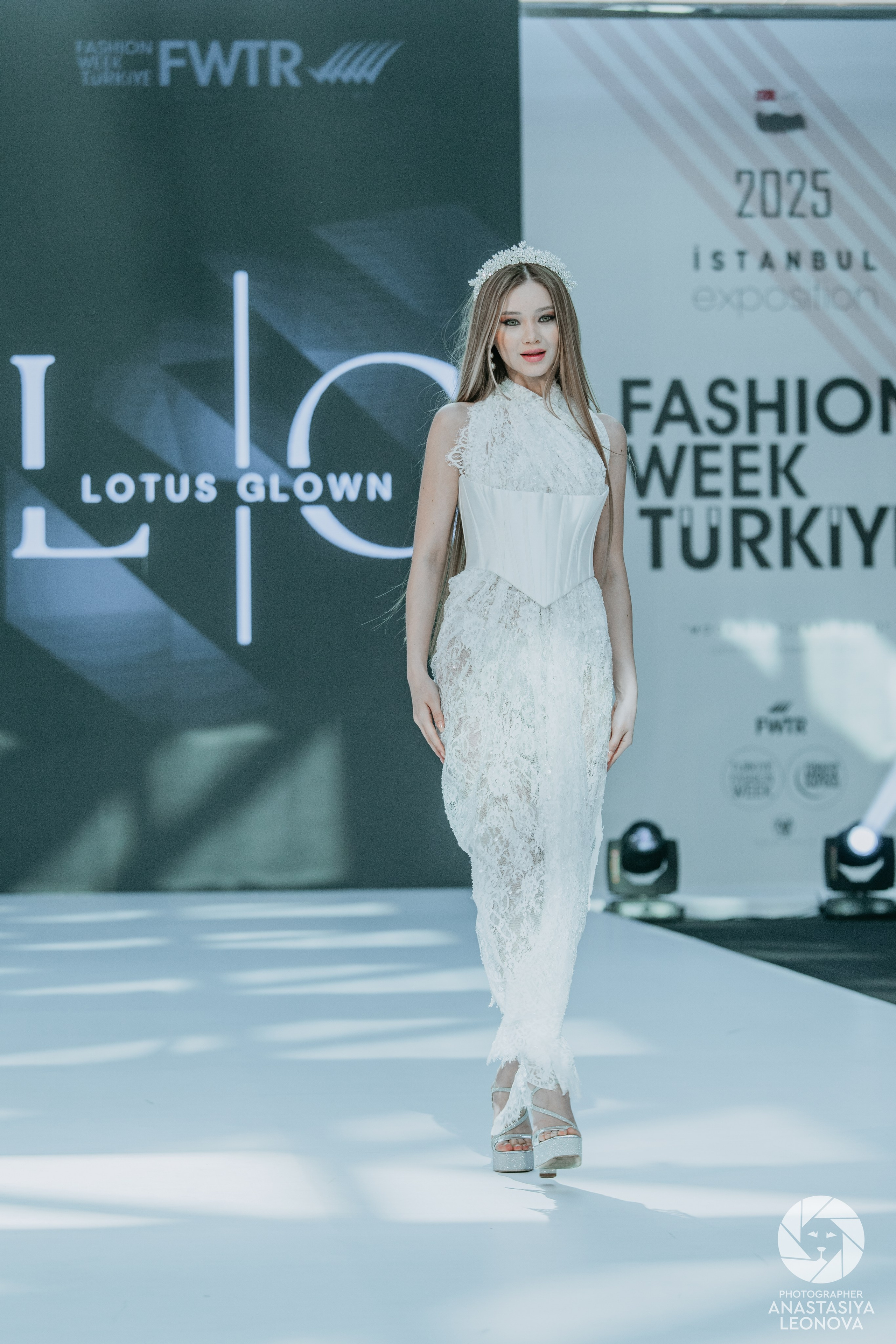 Fashion Week Türkiye [spring, 2025]. Anastasia Leonowa
