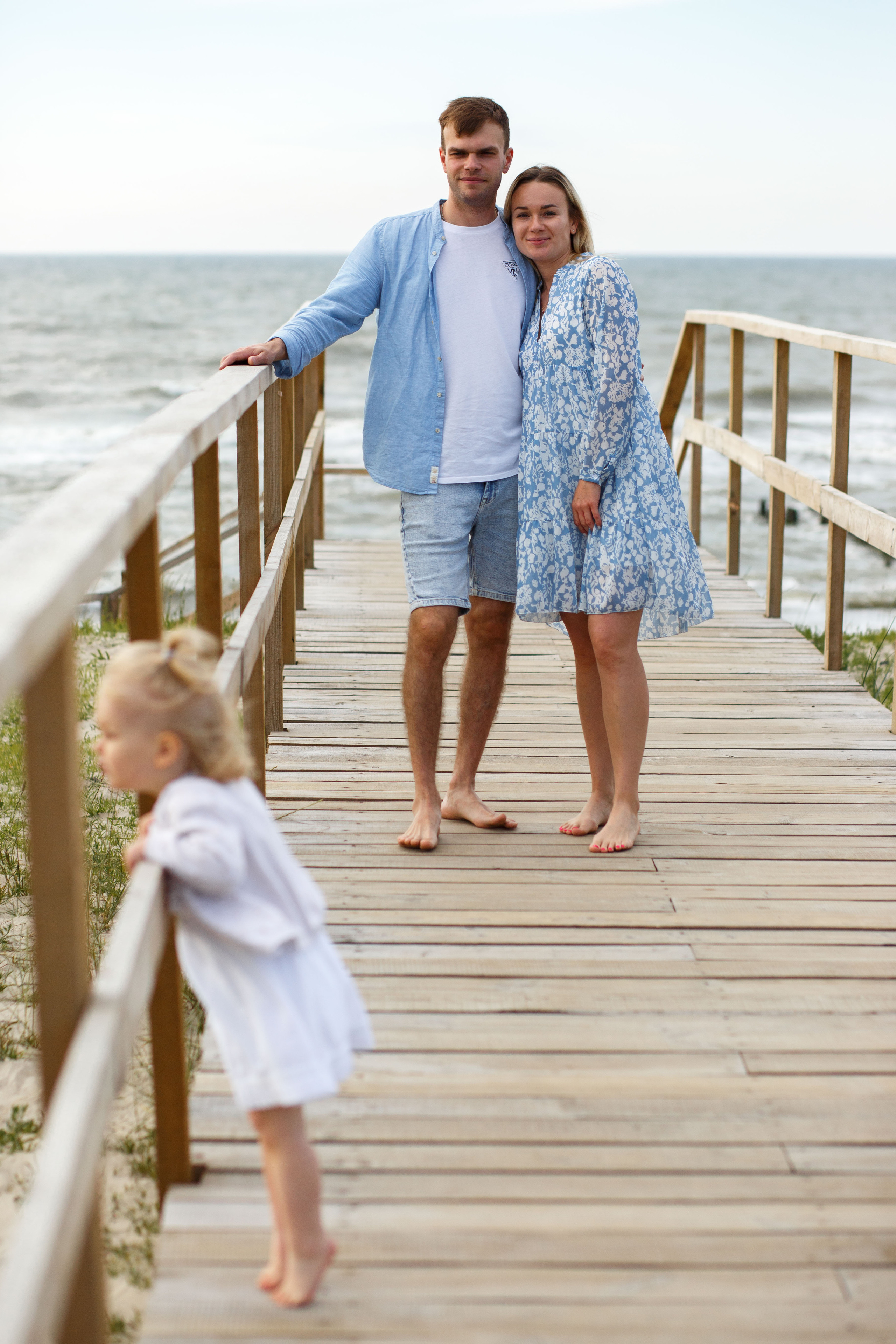 Дмитрий, Юлия и Анастасия. Главная