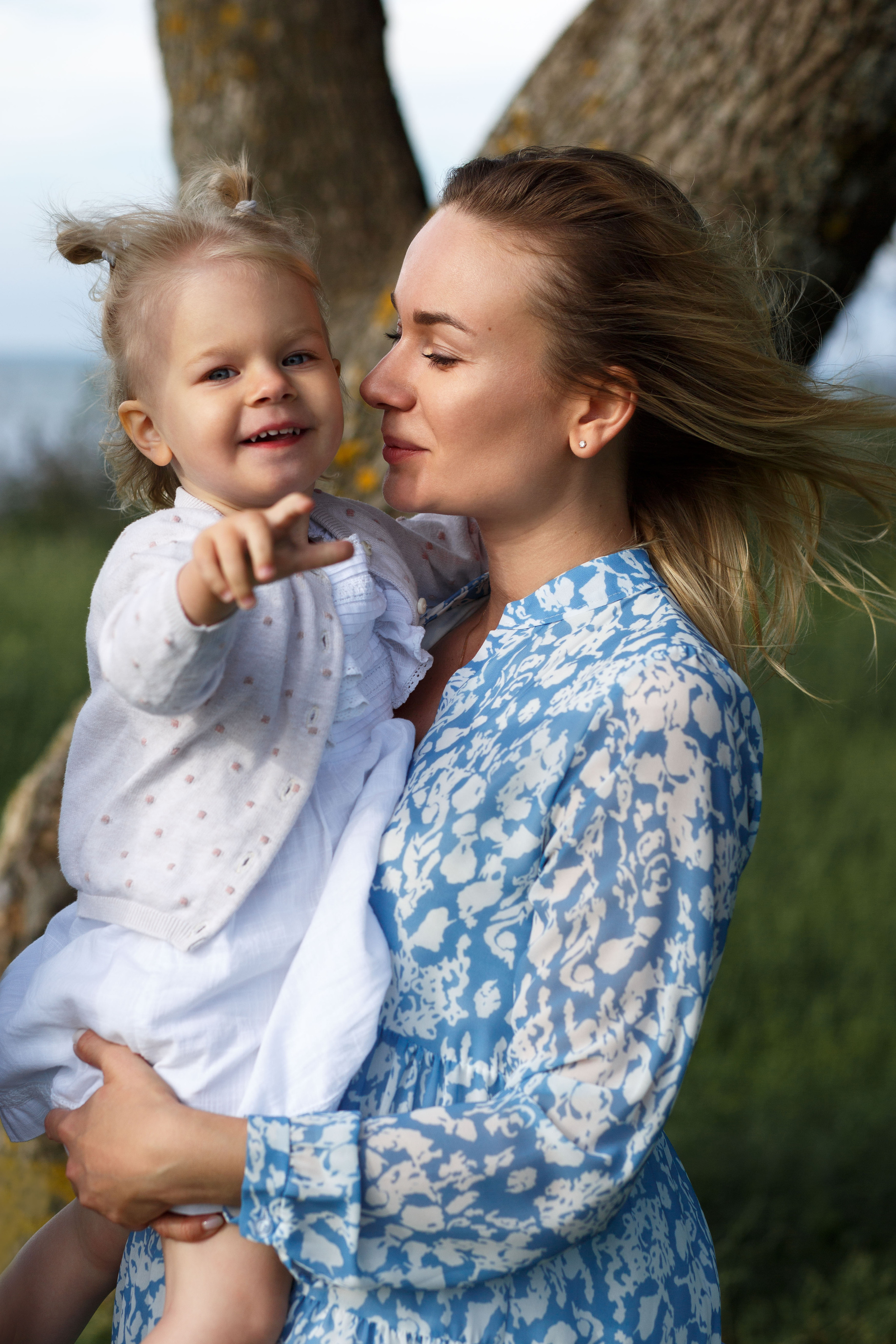 Дмитрий, Юлия и Анастасия. Главная