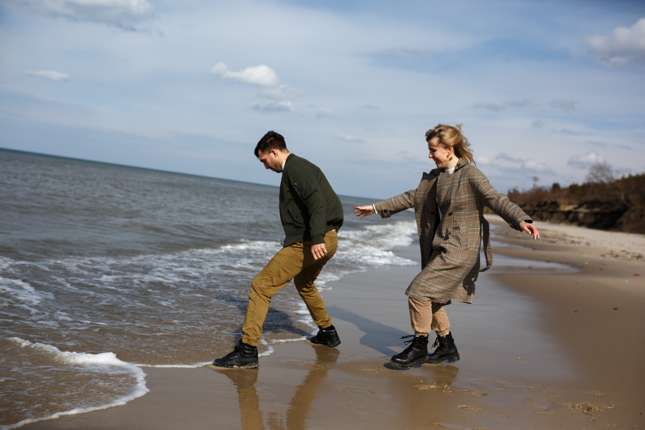Алёна и Денис. На побережье. Главная