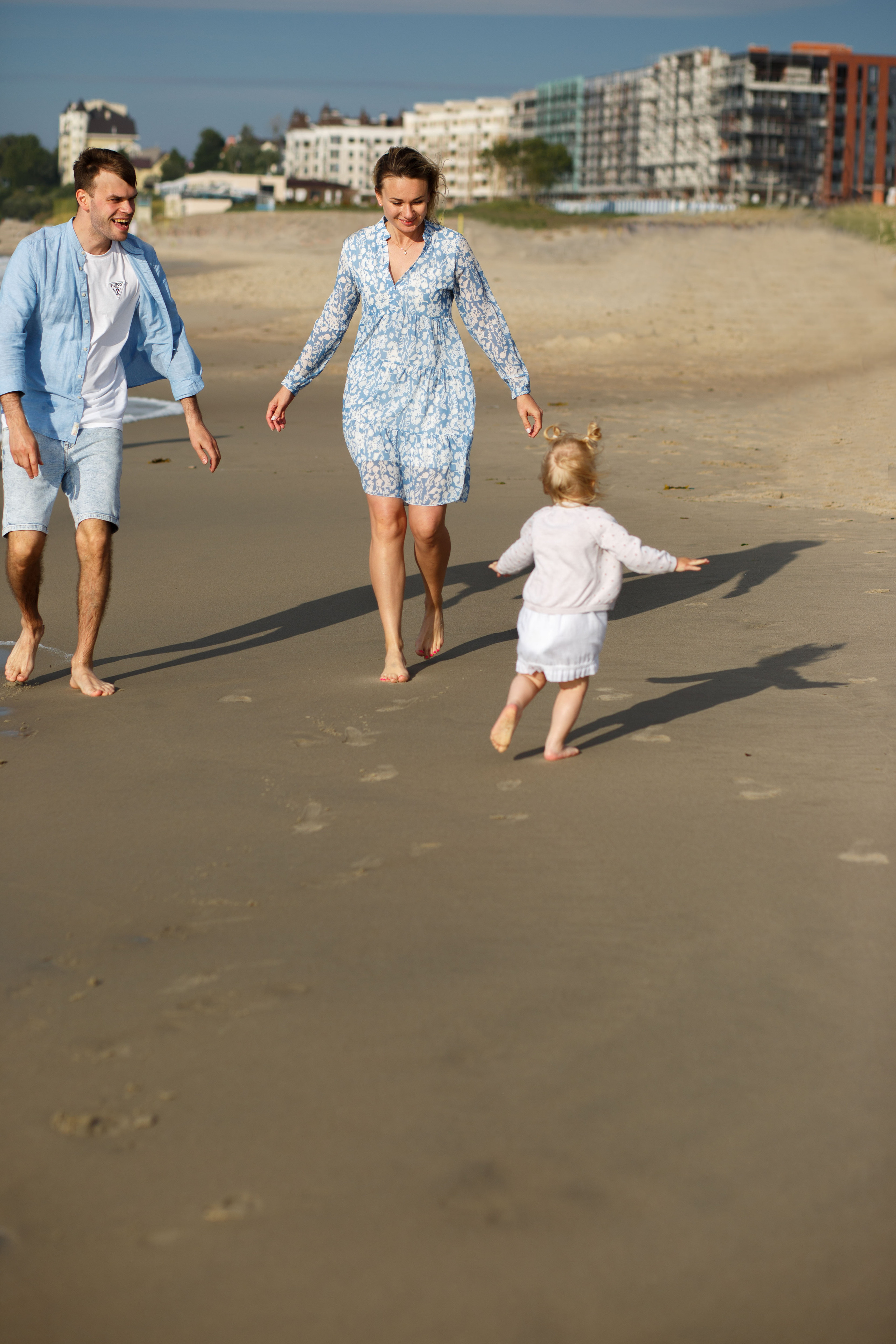 Дмитрий, Юлия и Анастасия. Главная