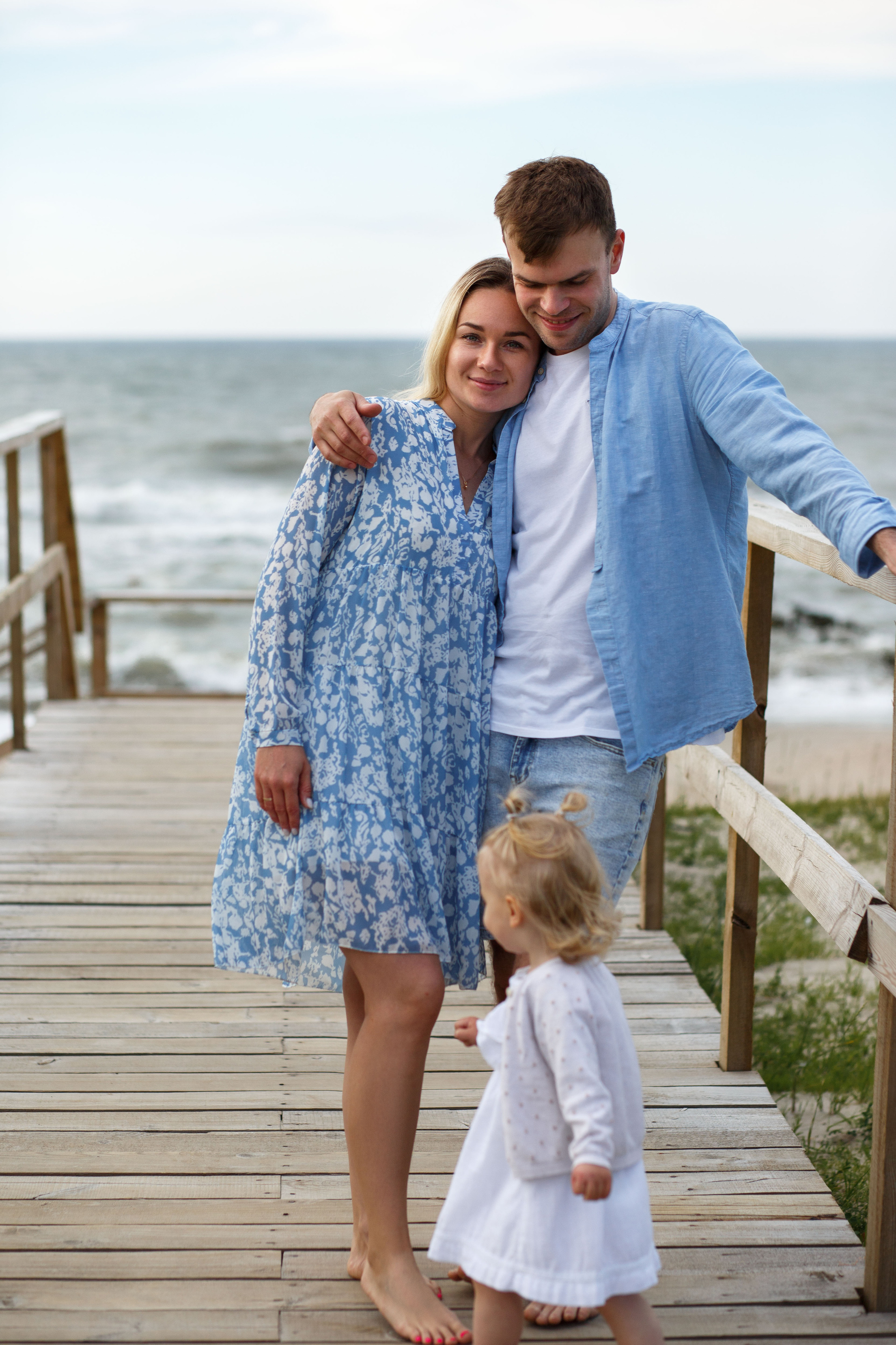 Дмитрий, Юлия и Анастасия. Главная