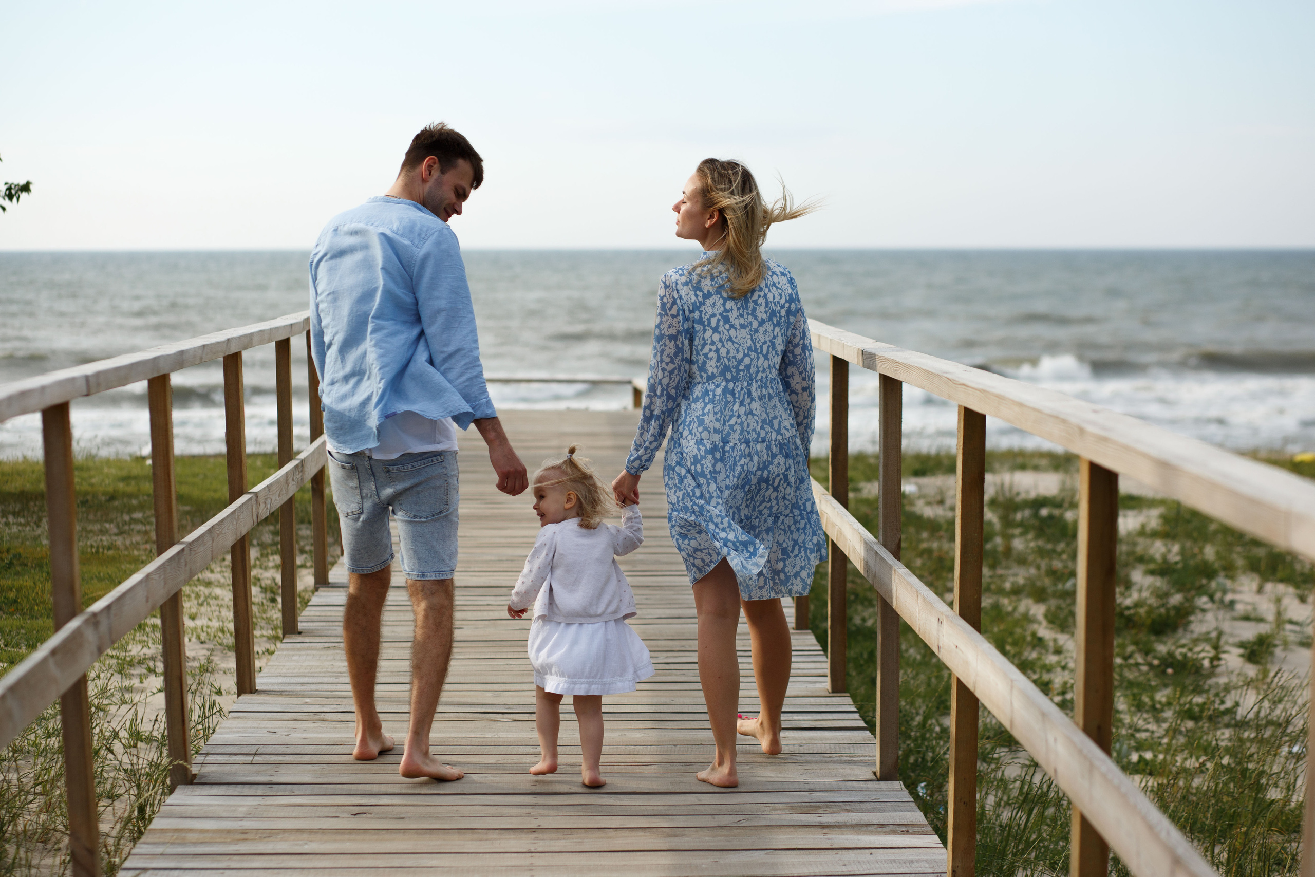 Дмитрий, Юлия и Анастасия. Главная