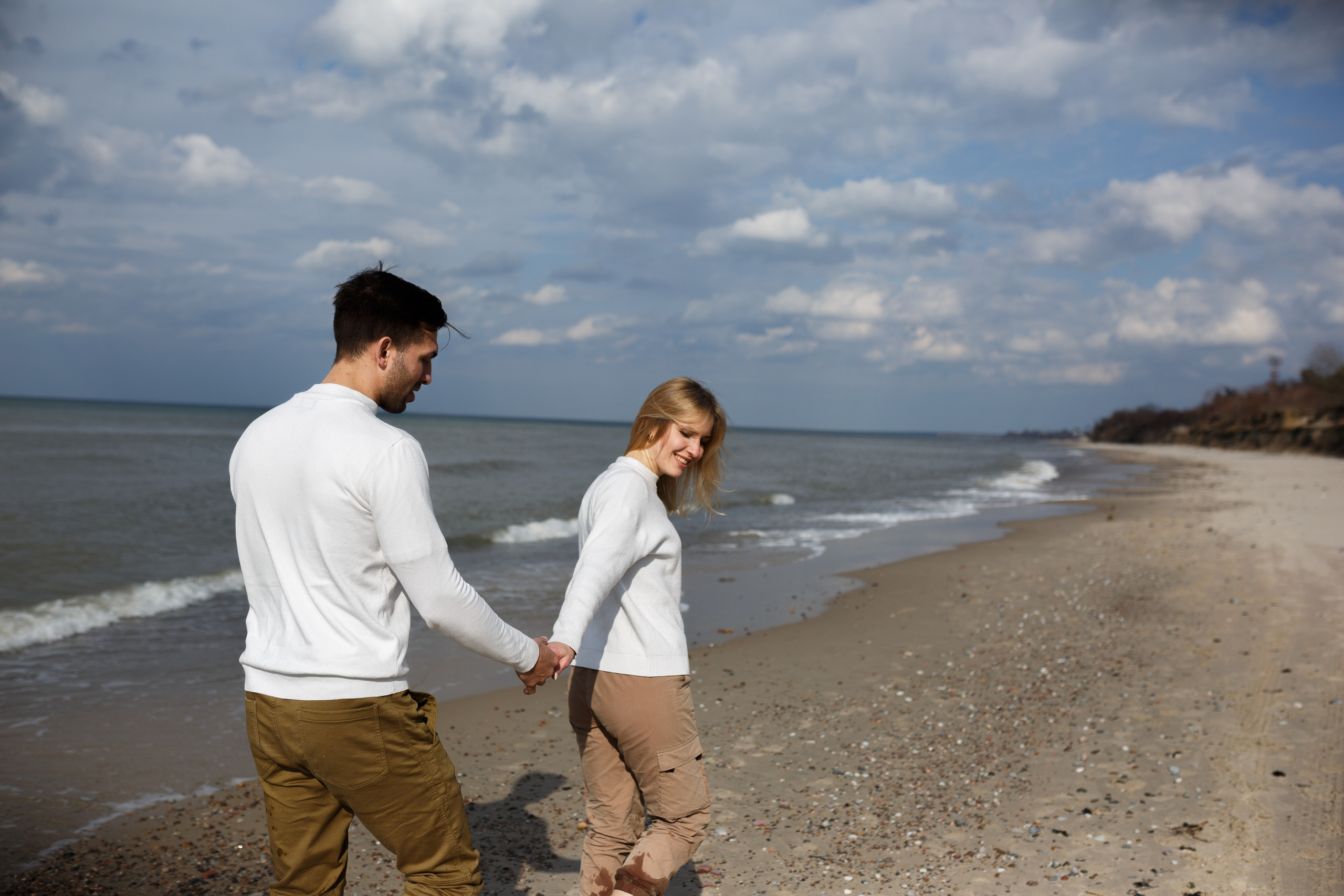 Алёна и Денис. На побережье. Главная