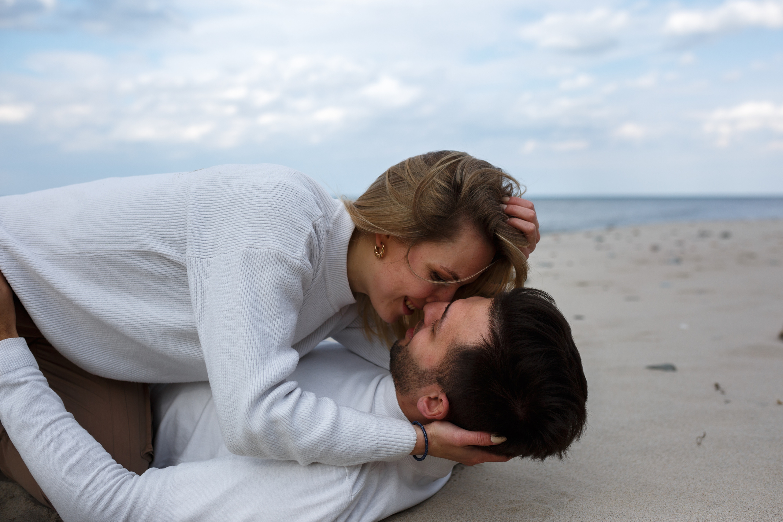 Алёна и Денис. На побережье. Главная