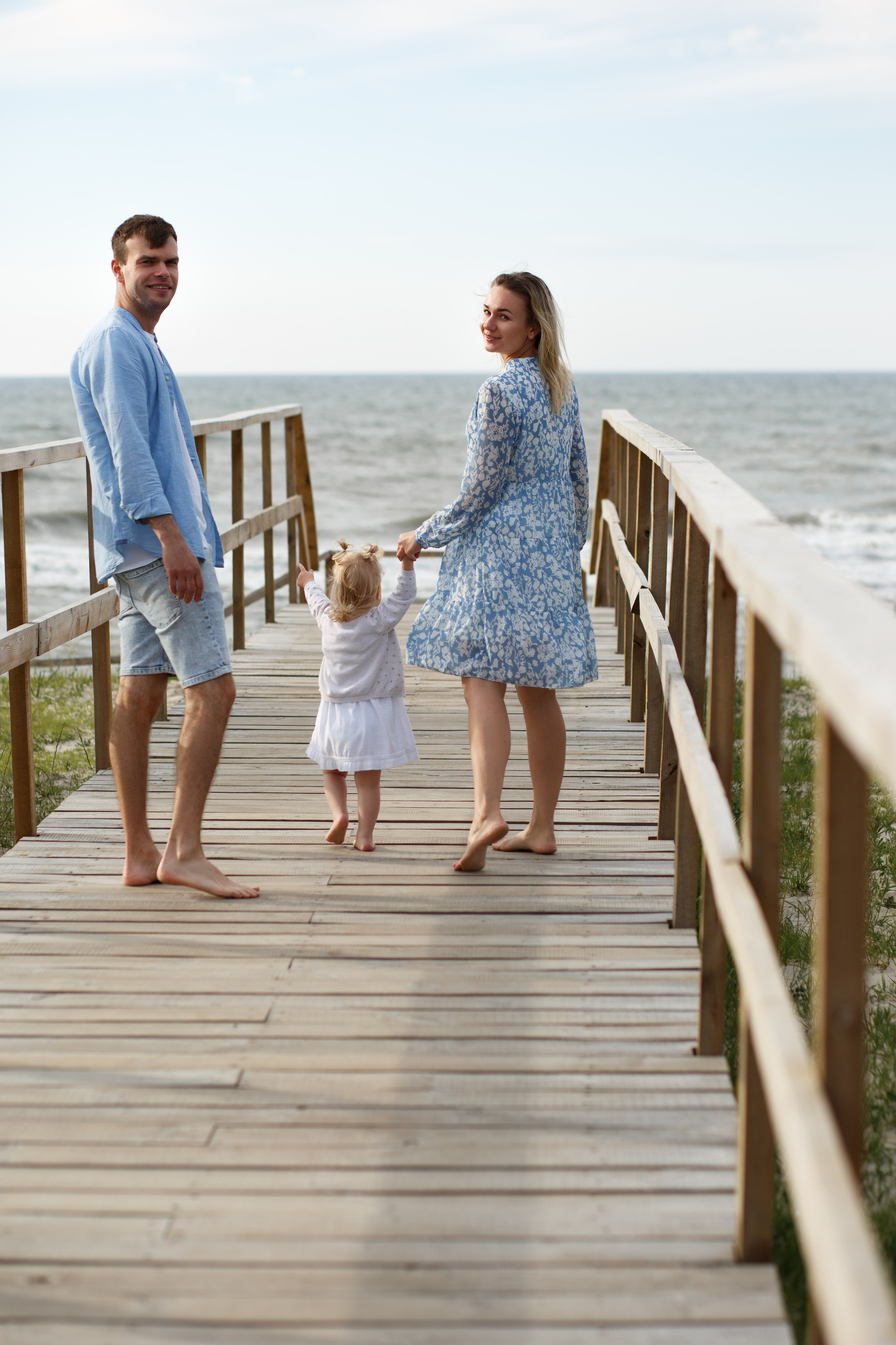 Дмитрий, Юлия и Анастасия. Главная