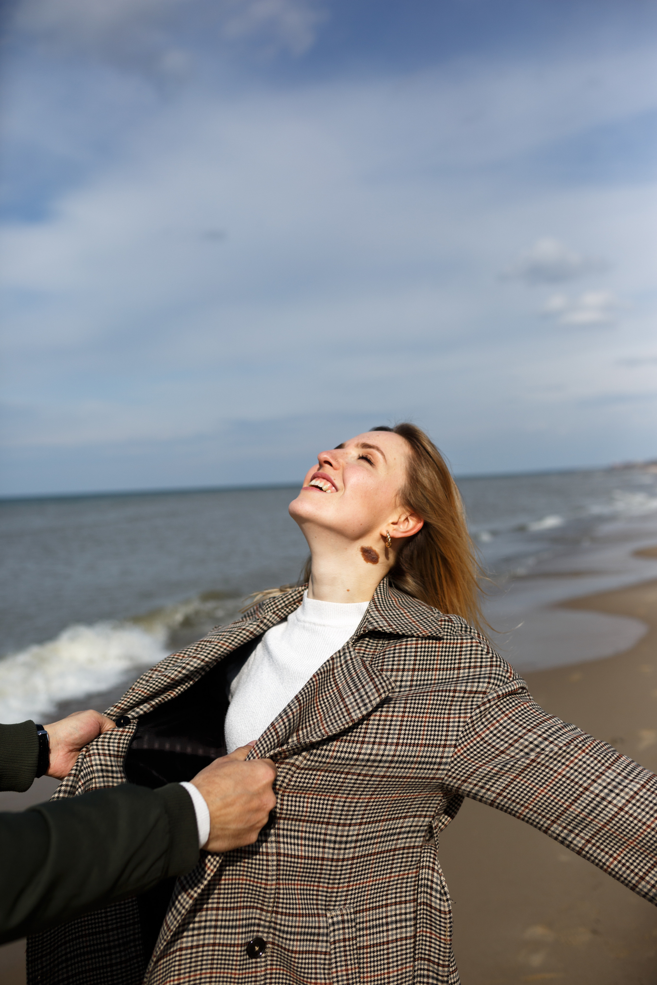 Алёна и Денис. На побережье. Главная