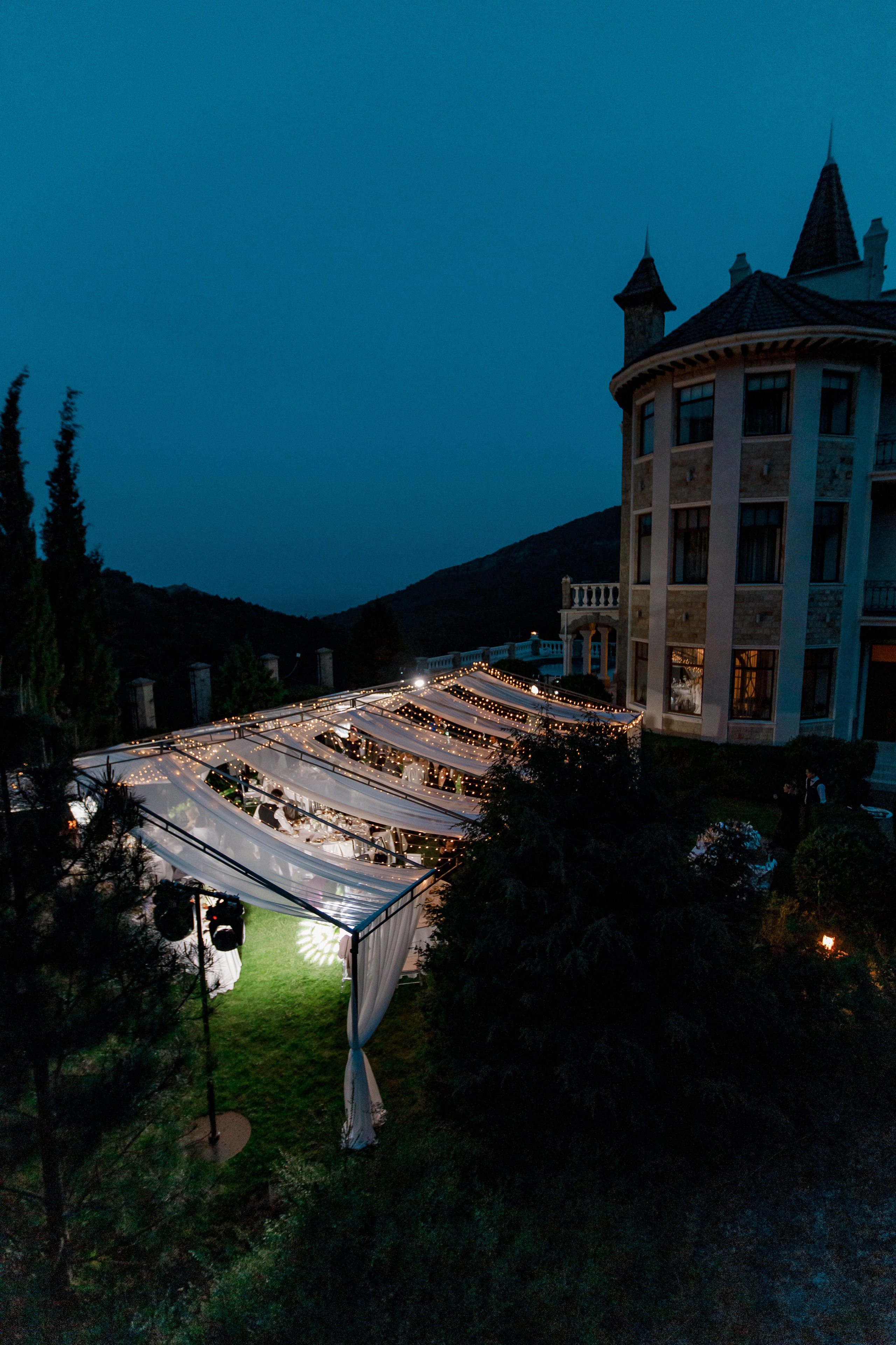 Денис и Алина. Белый замок. Фотограф Анна Лейман. Севастополь