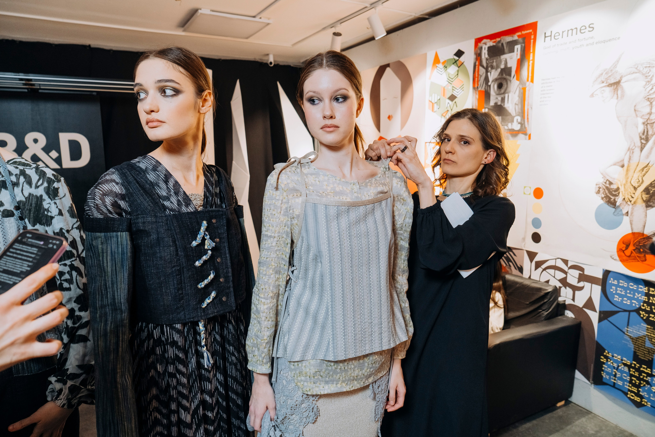 B&D FASHION SHOW: Мода как искусство. Переосмысление классики. Больше: https://sinonim.org/improve#res. Профессиональный портретный фотограф в Москве Владимир Глаголев