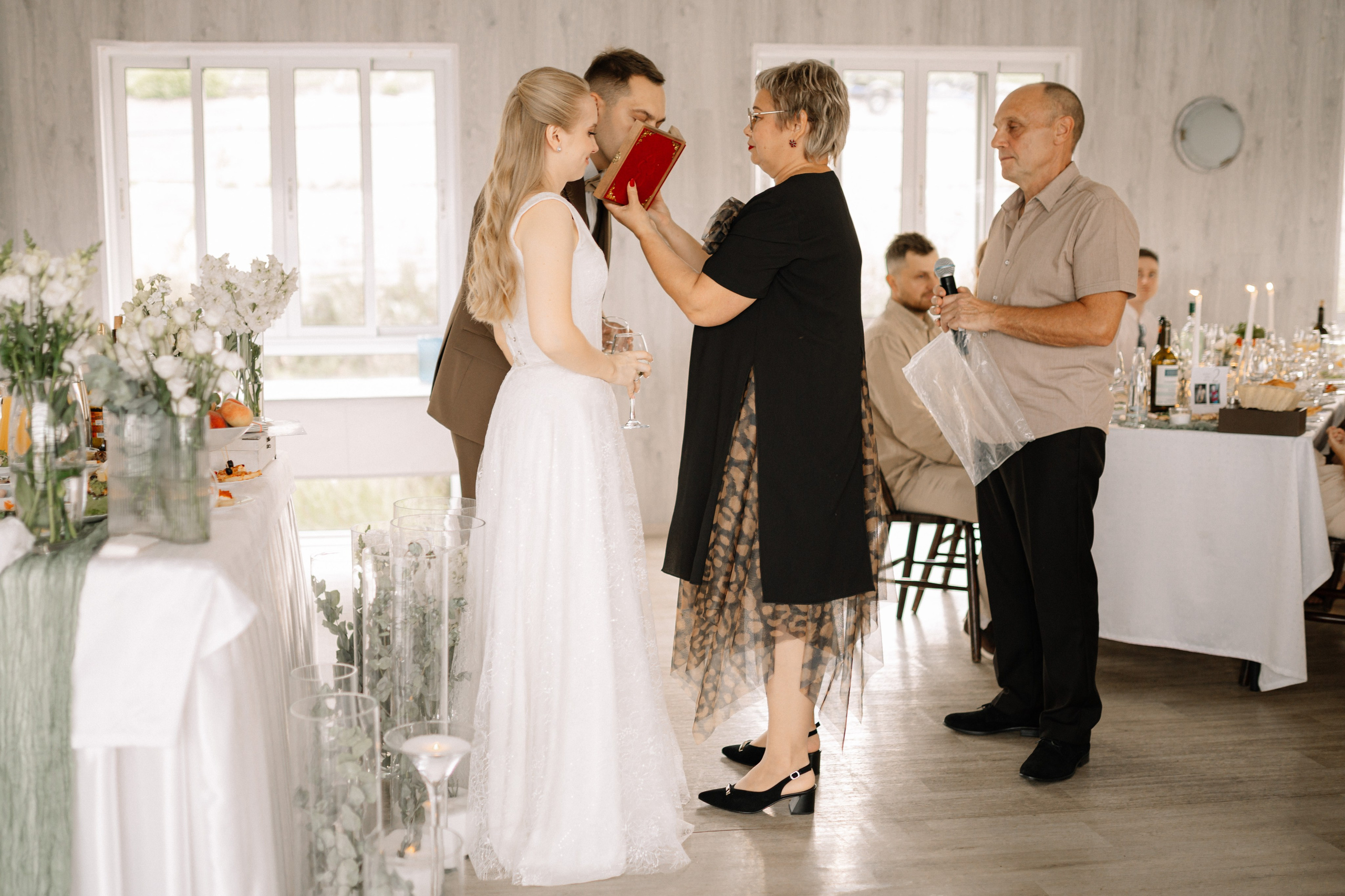 Алина и Денис (банкет). Фотограф Александра Кузнецова