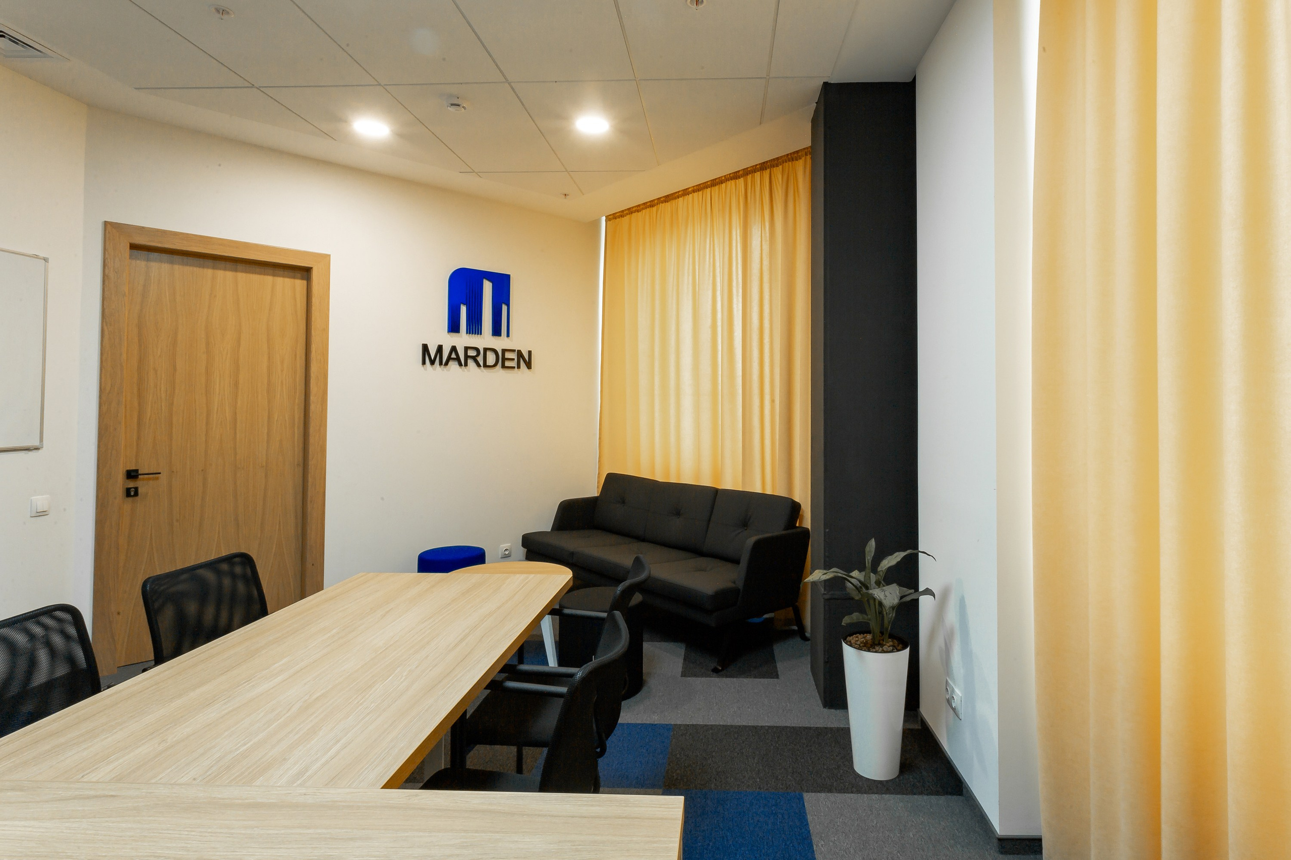 Mercure space. Репортажный фотограф в Алмате Чумаков Георгий