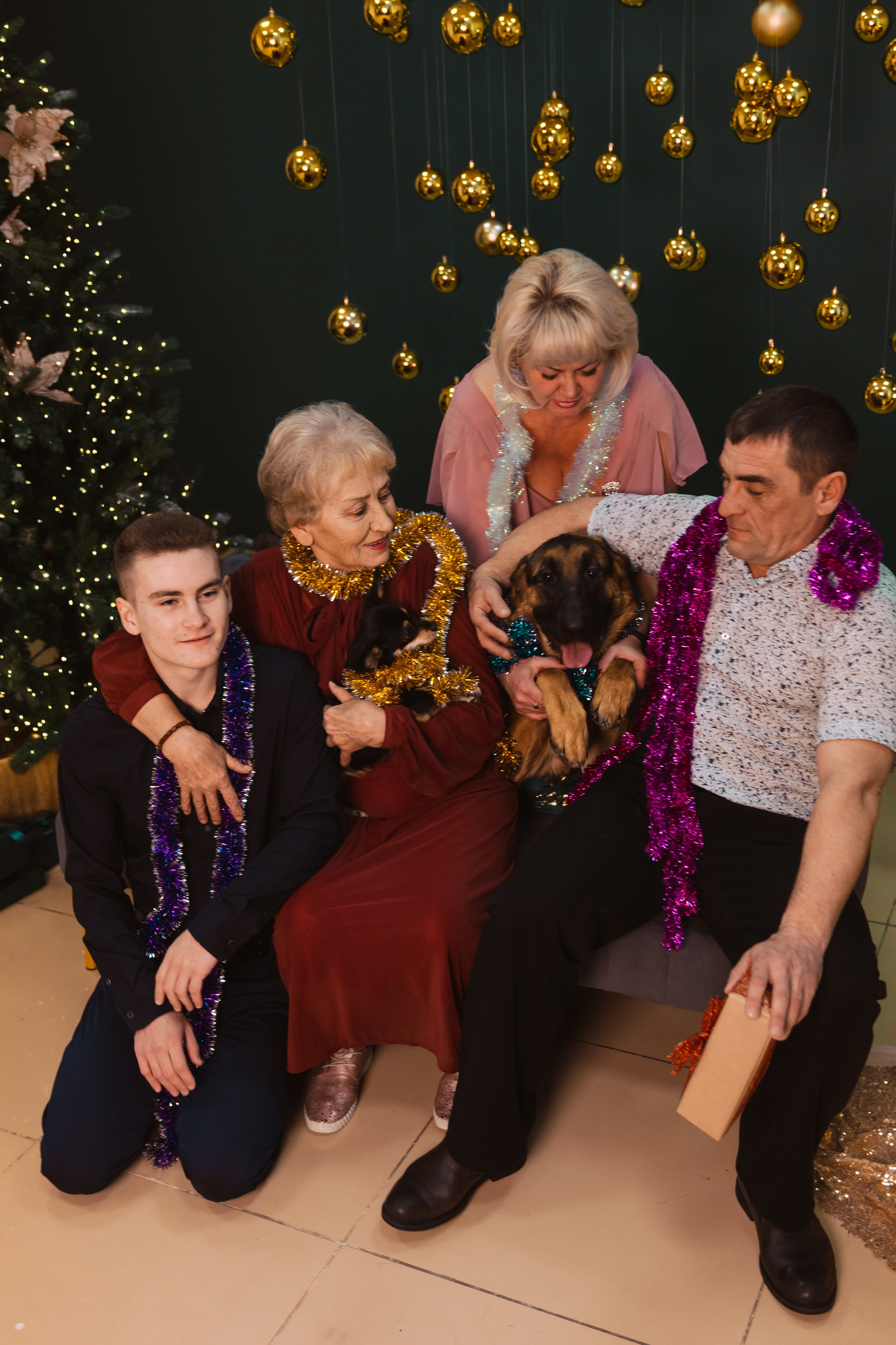 Семейный портрет. Новый год. Фотограф во Владивостоке. Юрганова Анна