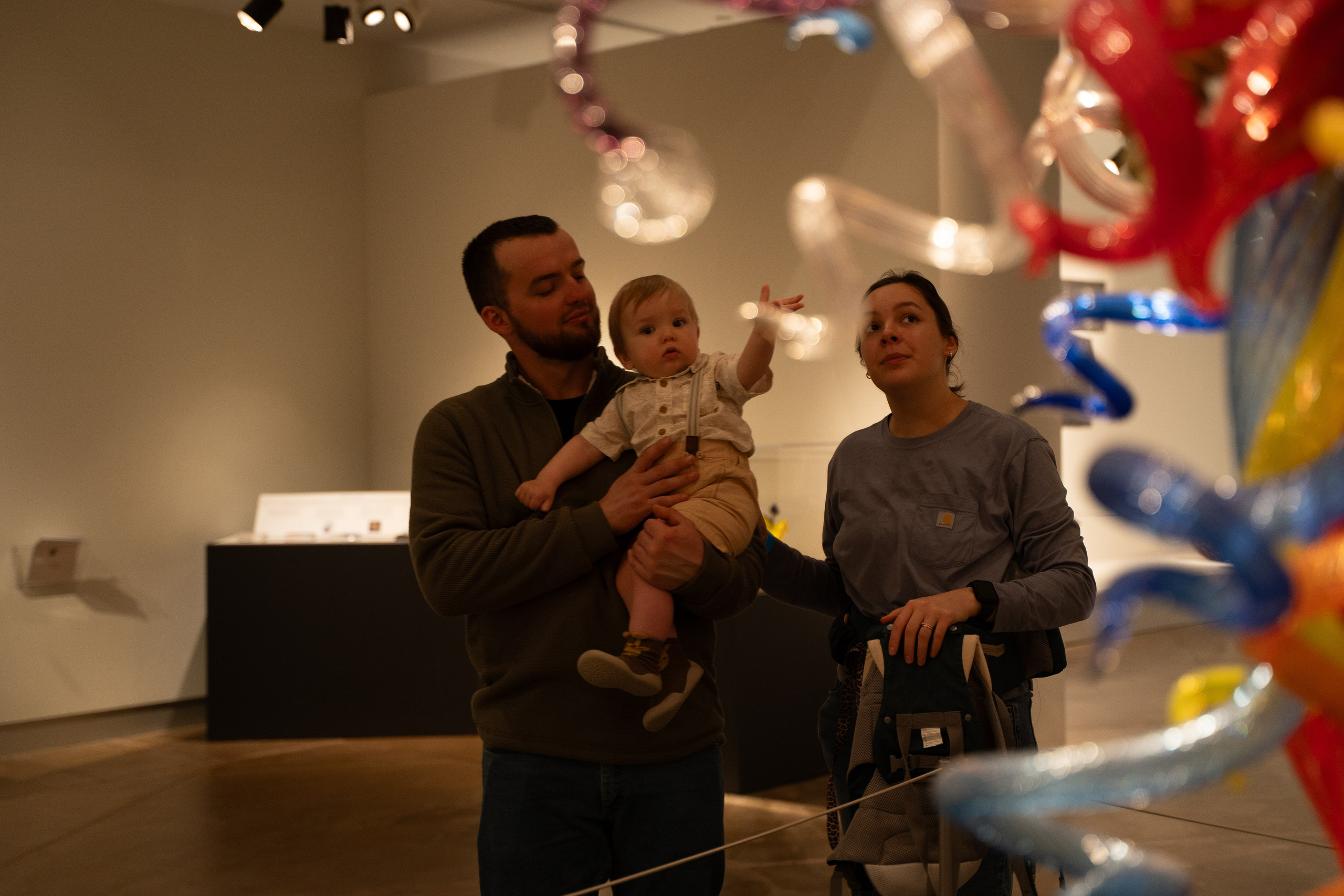 Took root. Wedding & engagement photographer in Seattle, WA. Tania Maureira