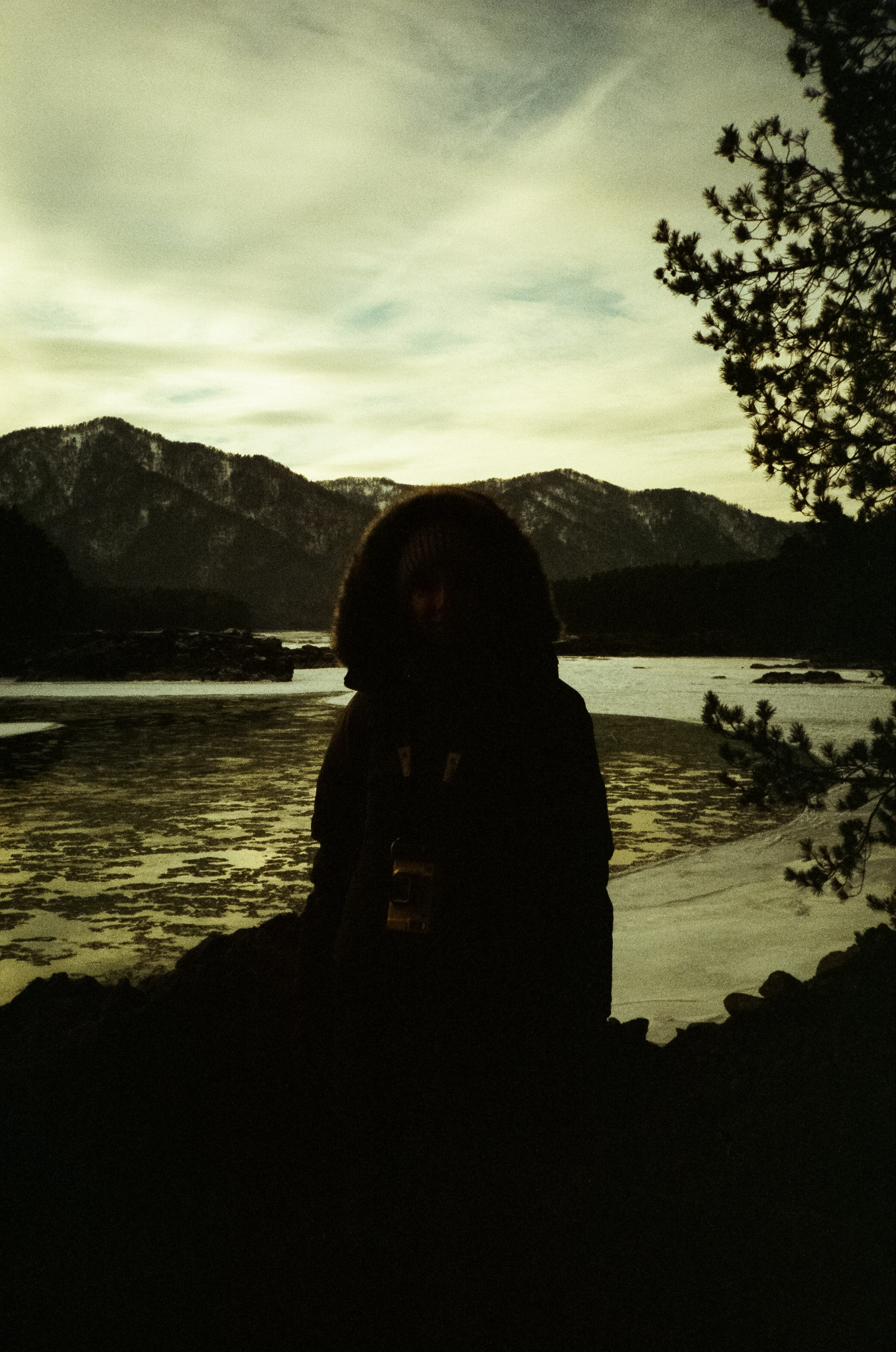 Дорога в сторону Сада Пионов, база Сила Алтая / 15 — 16 декабря 2023 г