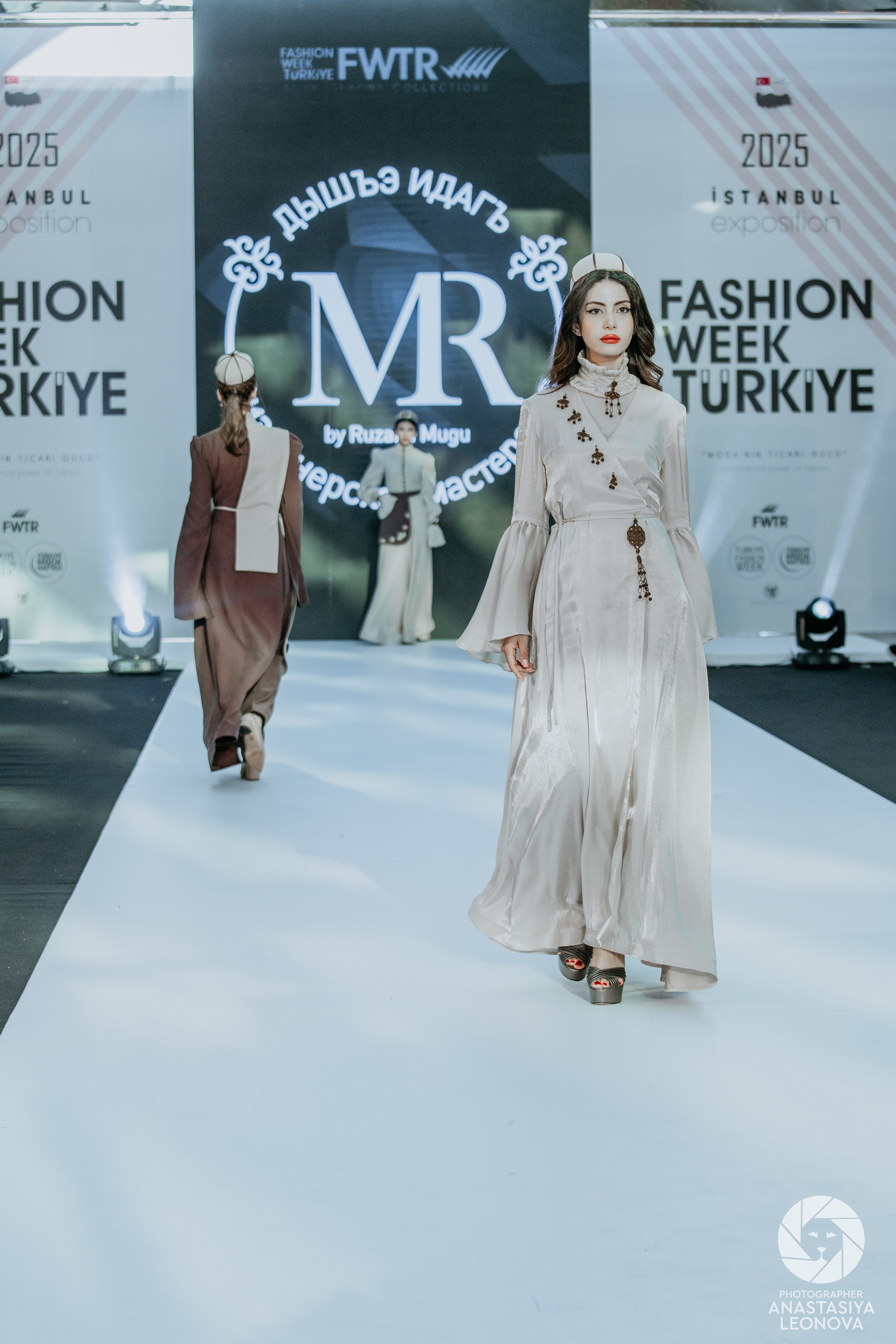 Fashion Week Türkiye [spring, 2025]. Anastasia Leonowa