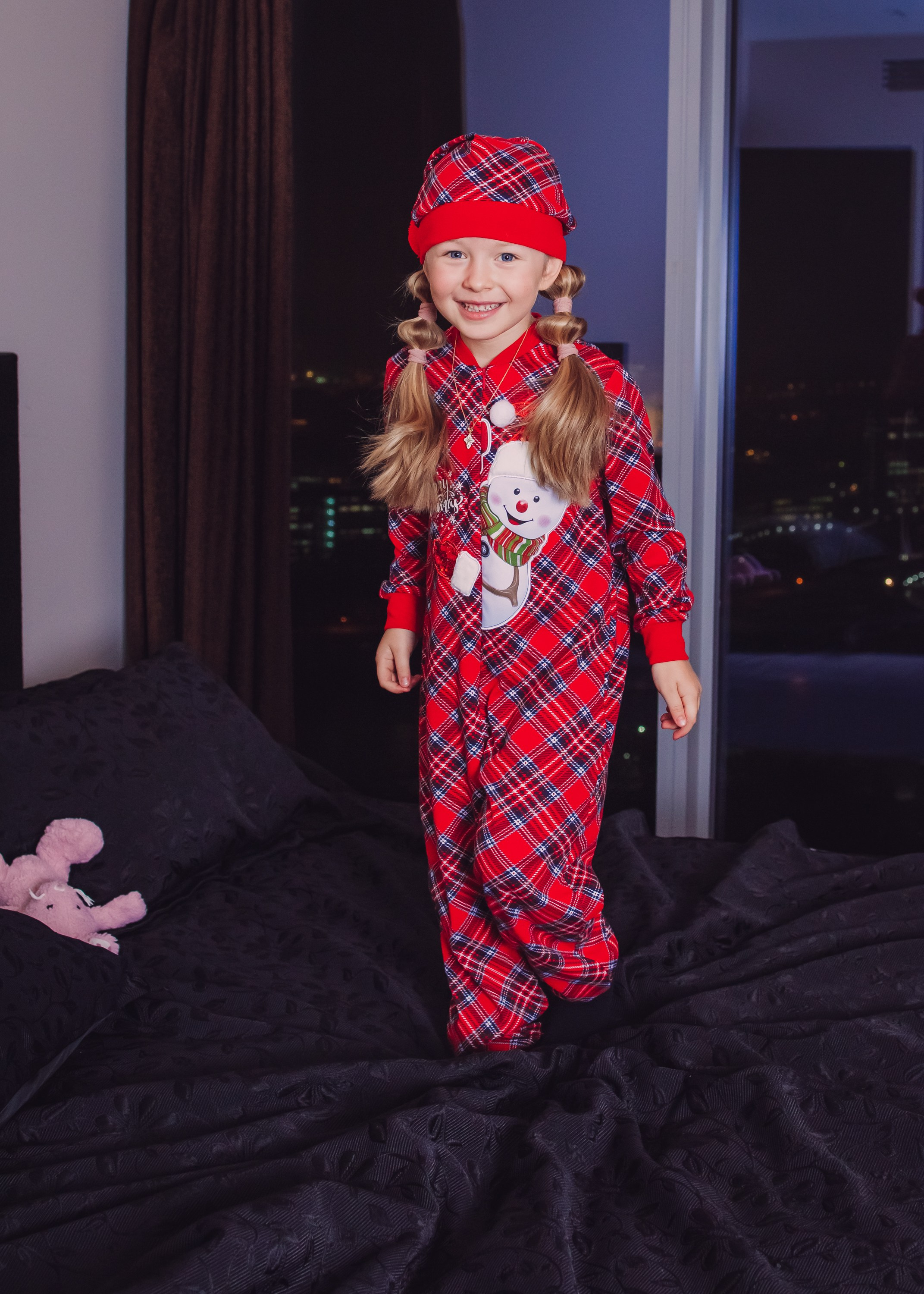 Новогодняя съемка в студии Алеси Марии. Агенство фотографов под любой запрос. Москва