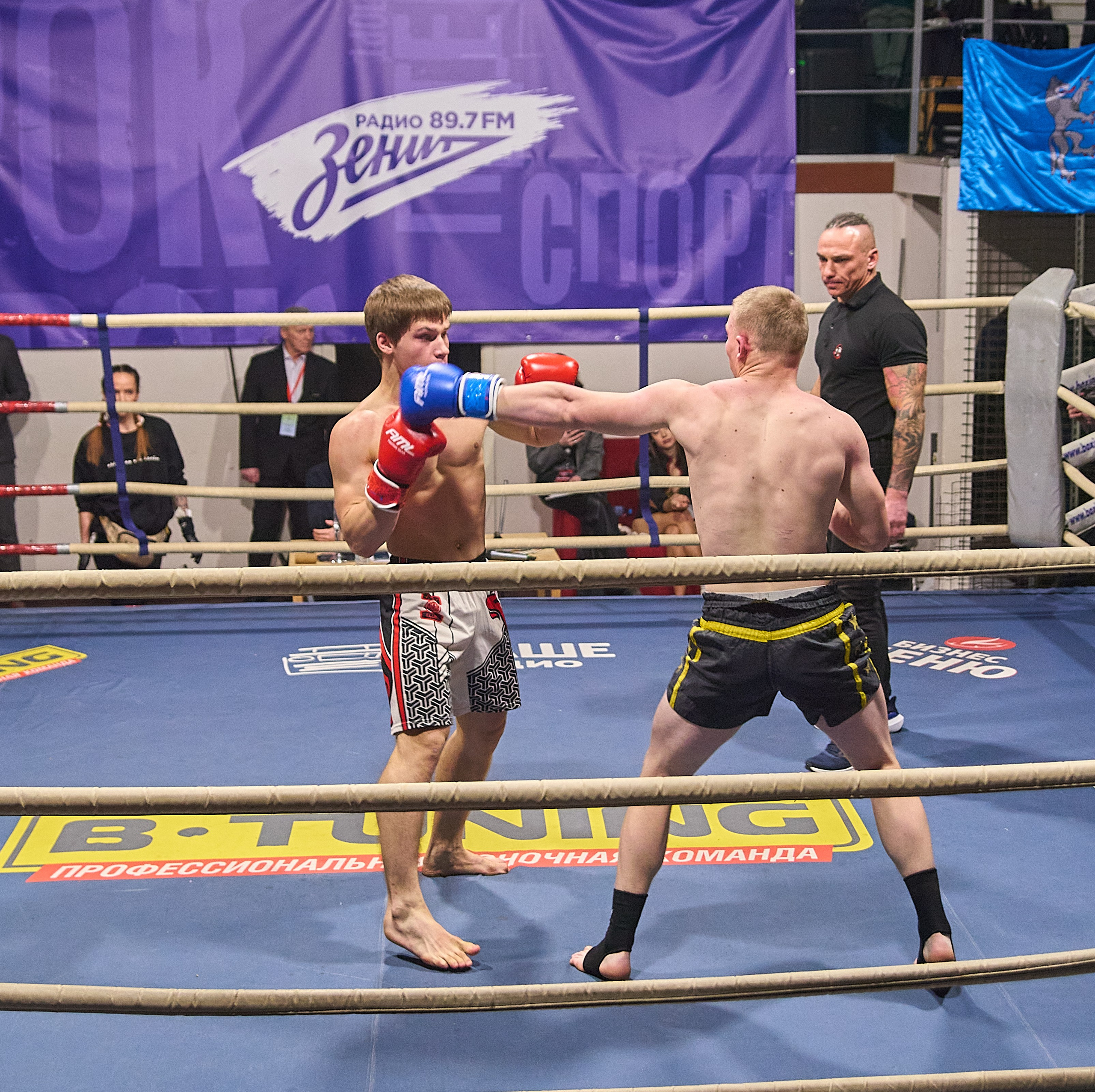 «Ультиматум удара» — бокс. Профессиональный спортивный фотограф в Санкт-Петербурге