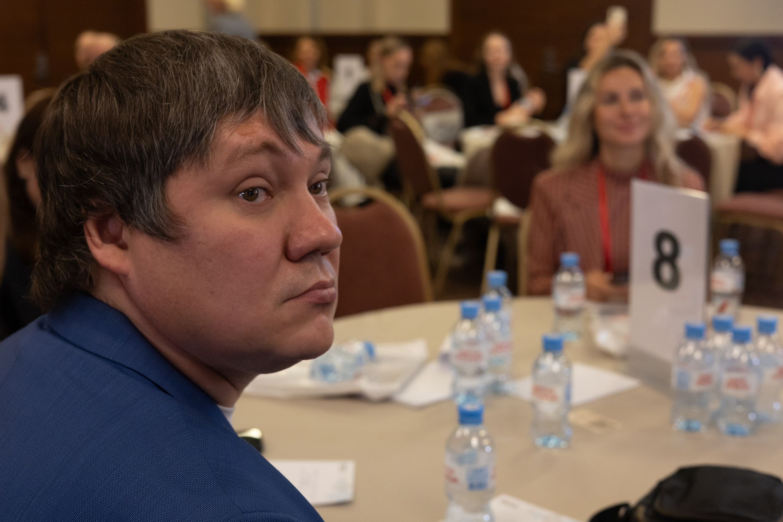 «СКАЖИ ДЕНЬГАМ ДА». Фотограф Красноярск съемки лавстори, фотосессия в студии, портретная съемка, творческие фотосессии