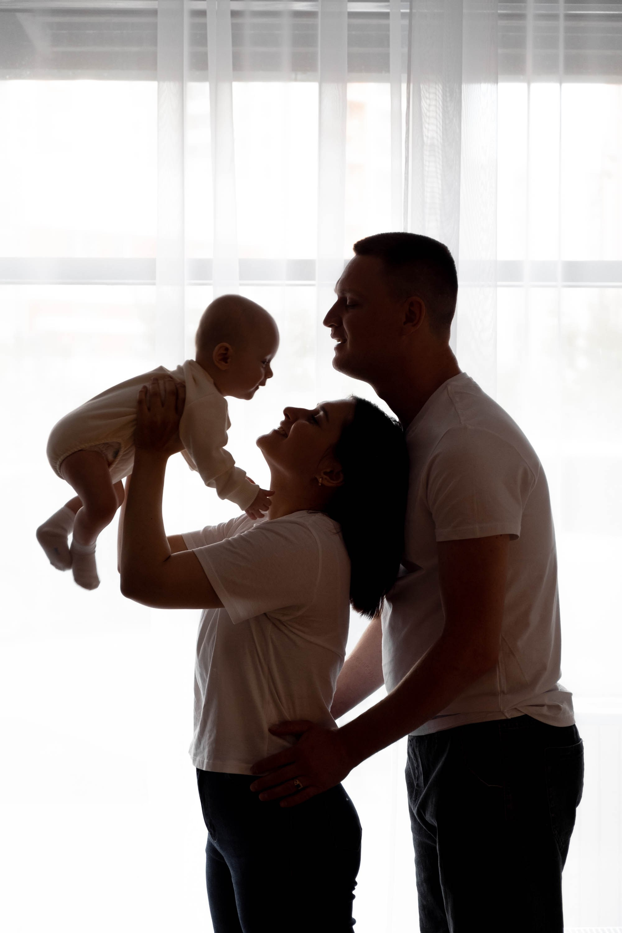 Ксения, Денис и малыш Илья. Свадебный и семейный фотограф в Тюмени Екатерина Дубровина