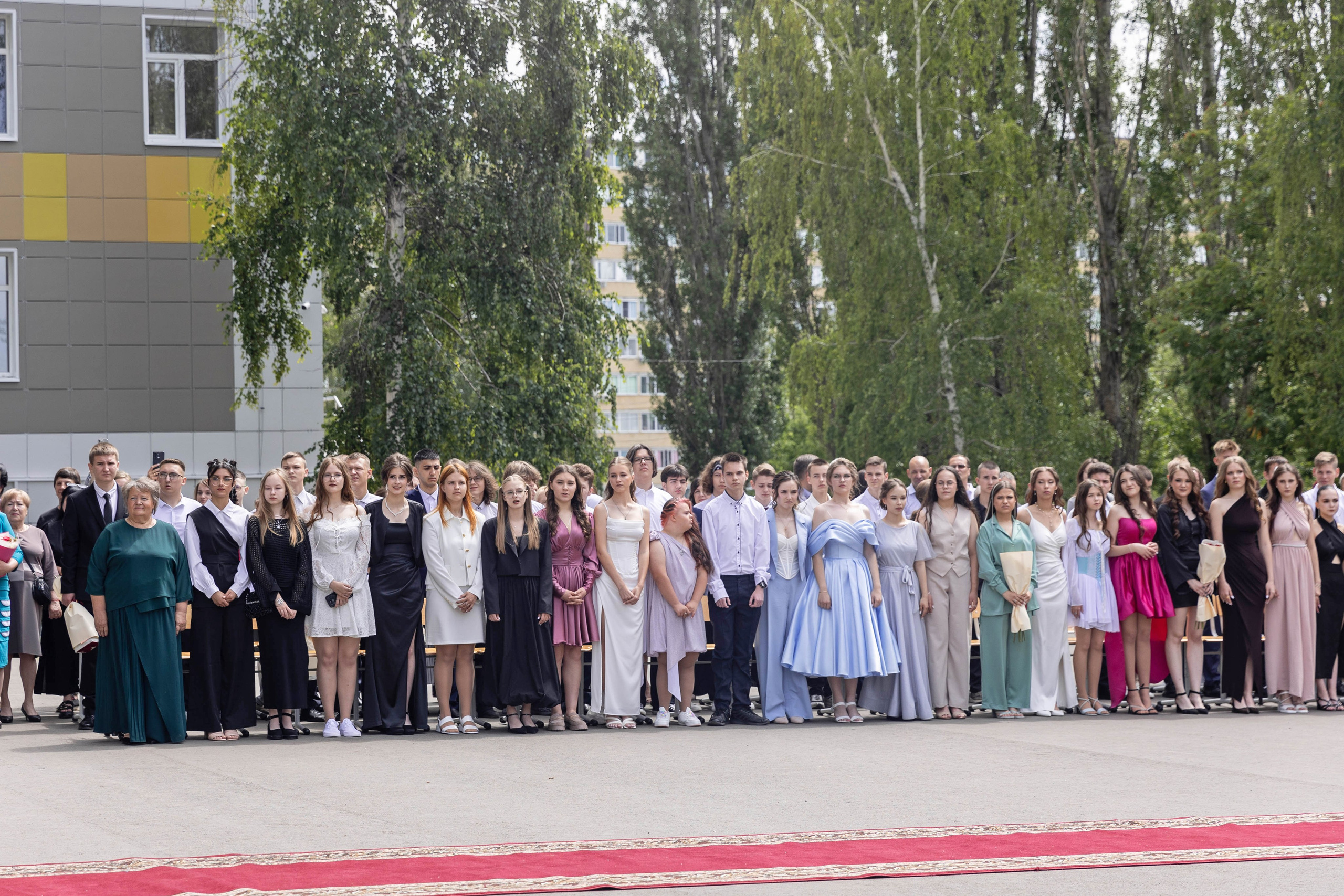 Выпускной 9 класс СОШ 3 2025. Свадебный семейный фотограф Костырина Светлана