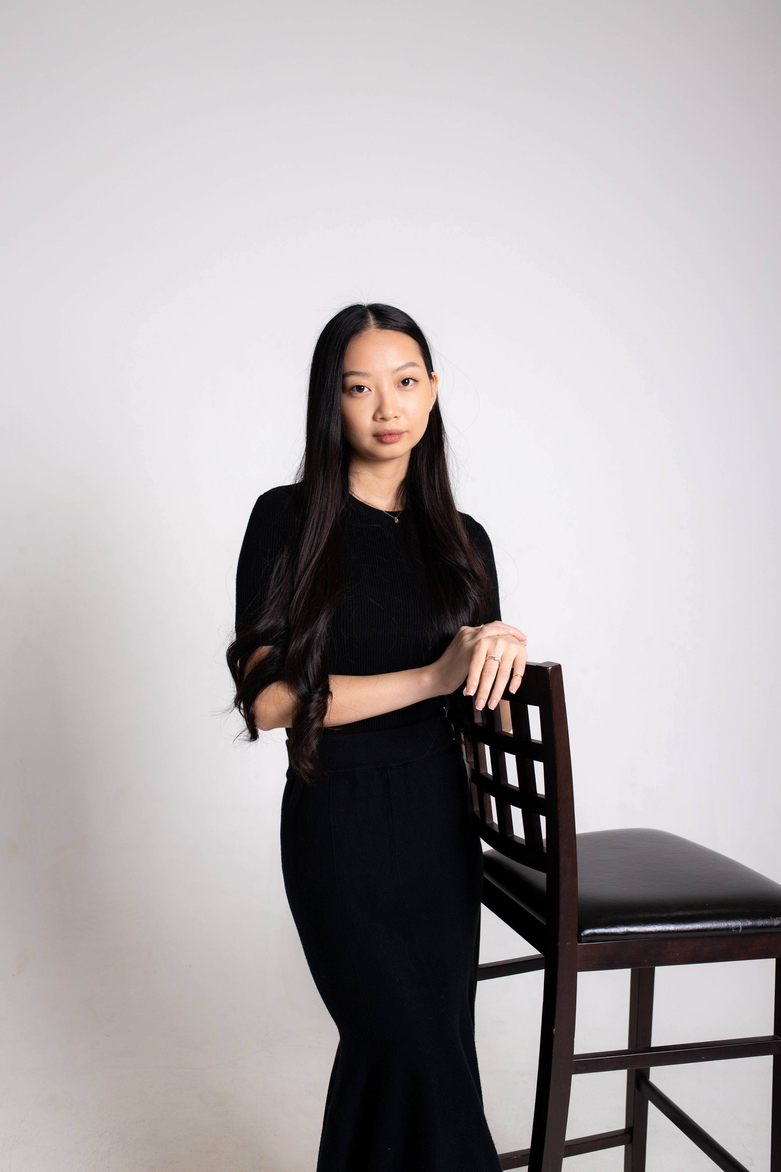 Семейная фотосессия на циклораме с импульсным светом. Фотограф в Железнодорожном и Балашихе