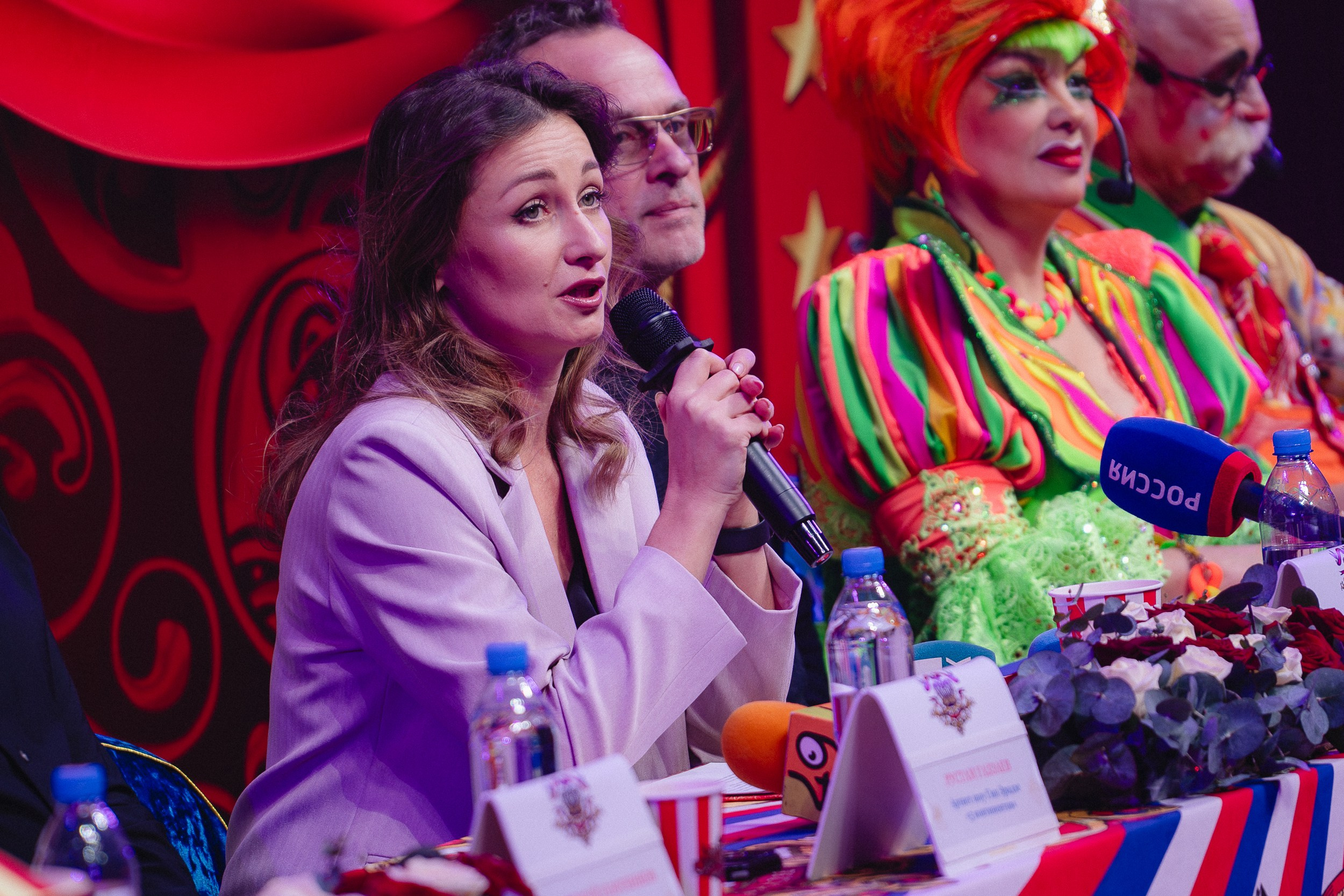 5 Континентов — Пресс-показ в Новосибирском Цирке. Воробьева Ксения — Спортивный и танцевальный фотограф Новосибирск