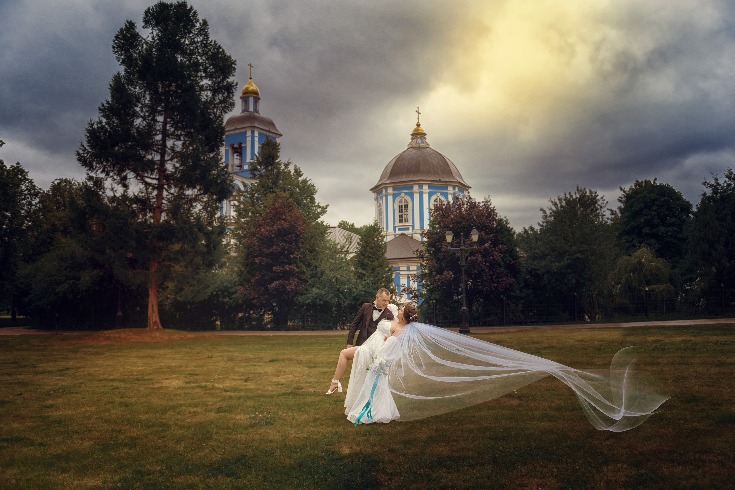 Свадебная фотосессия в парке Царицыно