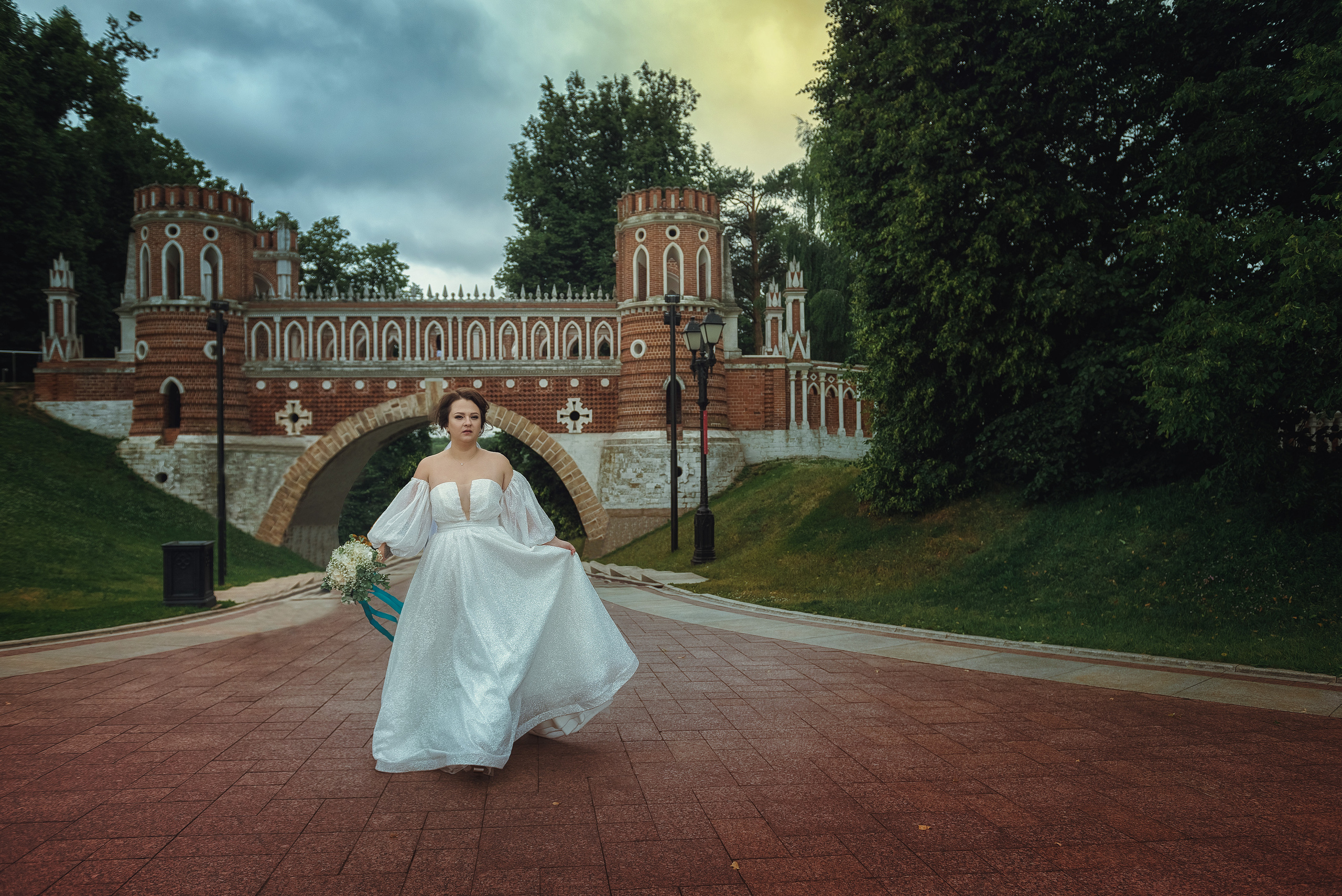 Свадебная фотосессия в парке Царицыно