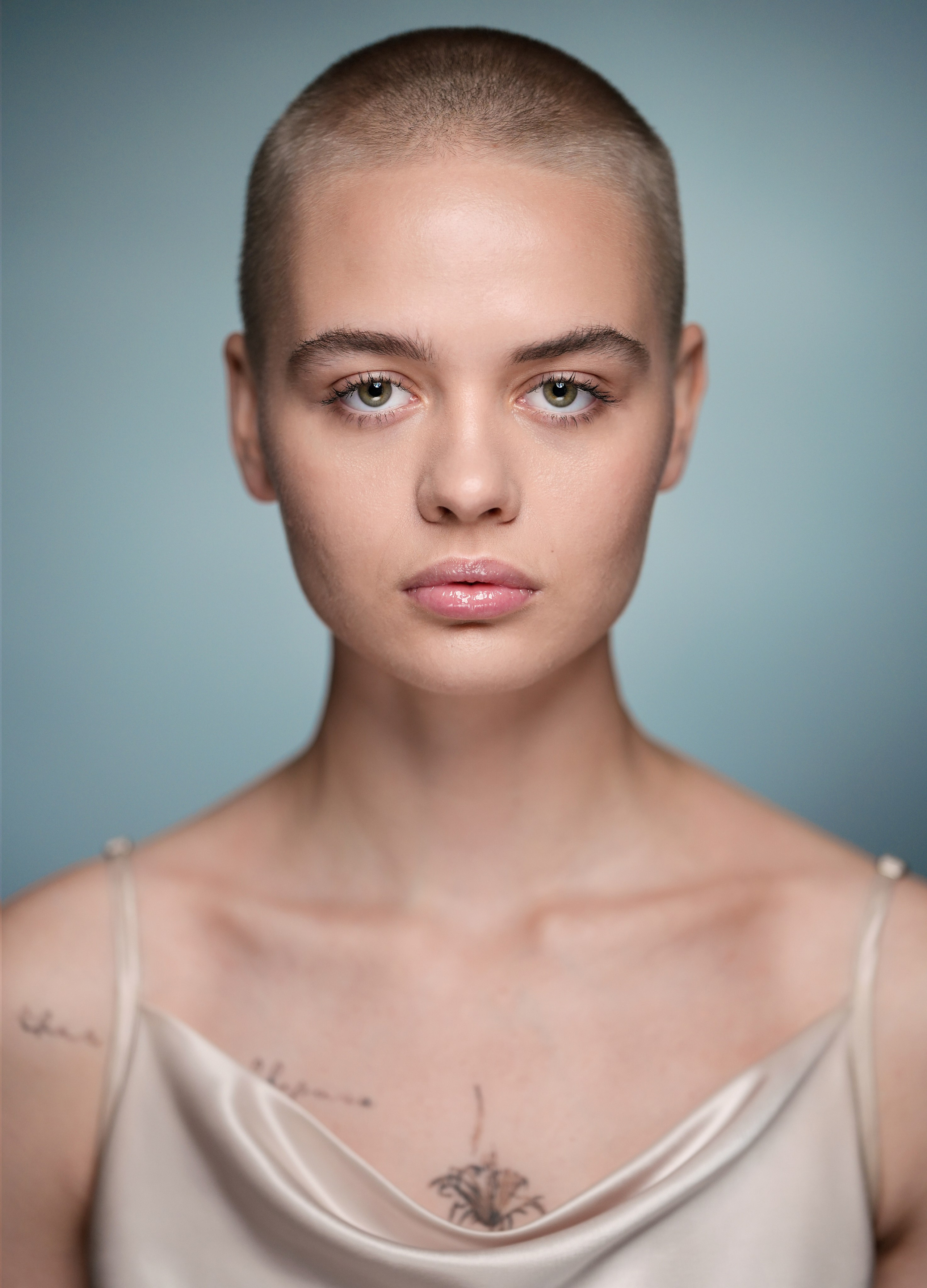 Актриса Дарина Неволина. Портретная съемка в Москве, студийный фотограф Игорь Фомин