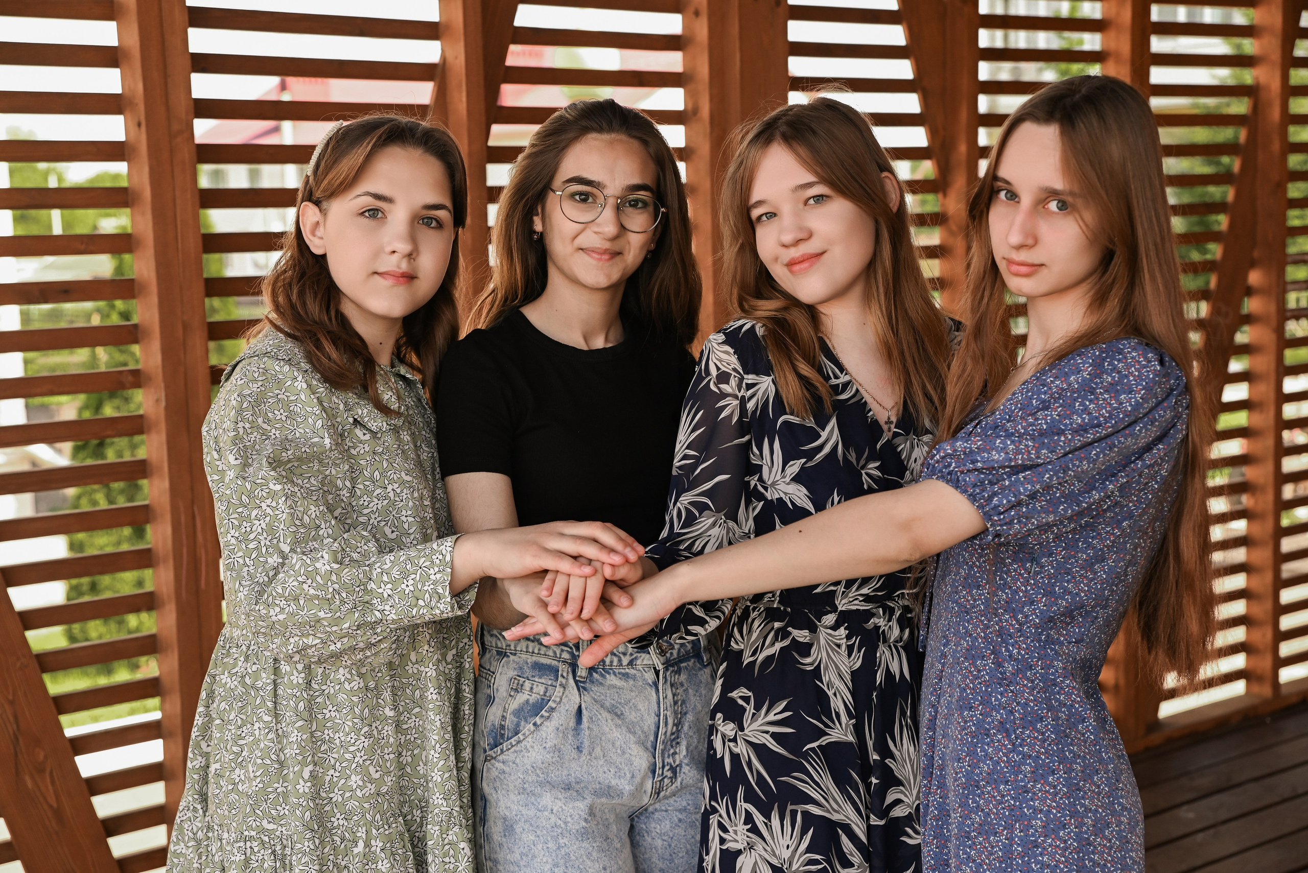 Выпускные альбомы Брянск. Фотостудия выпускных альбомов