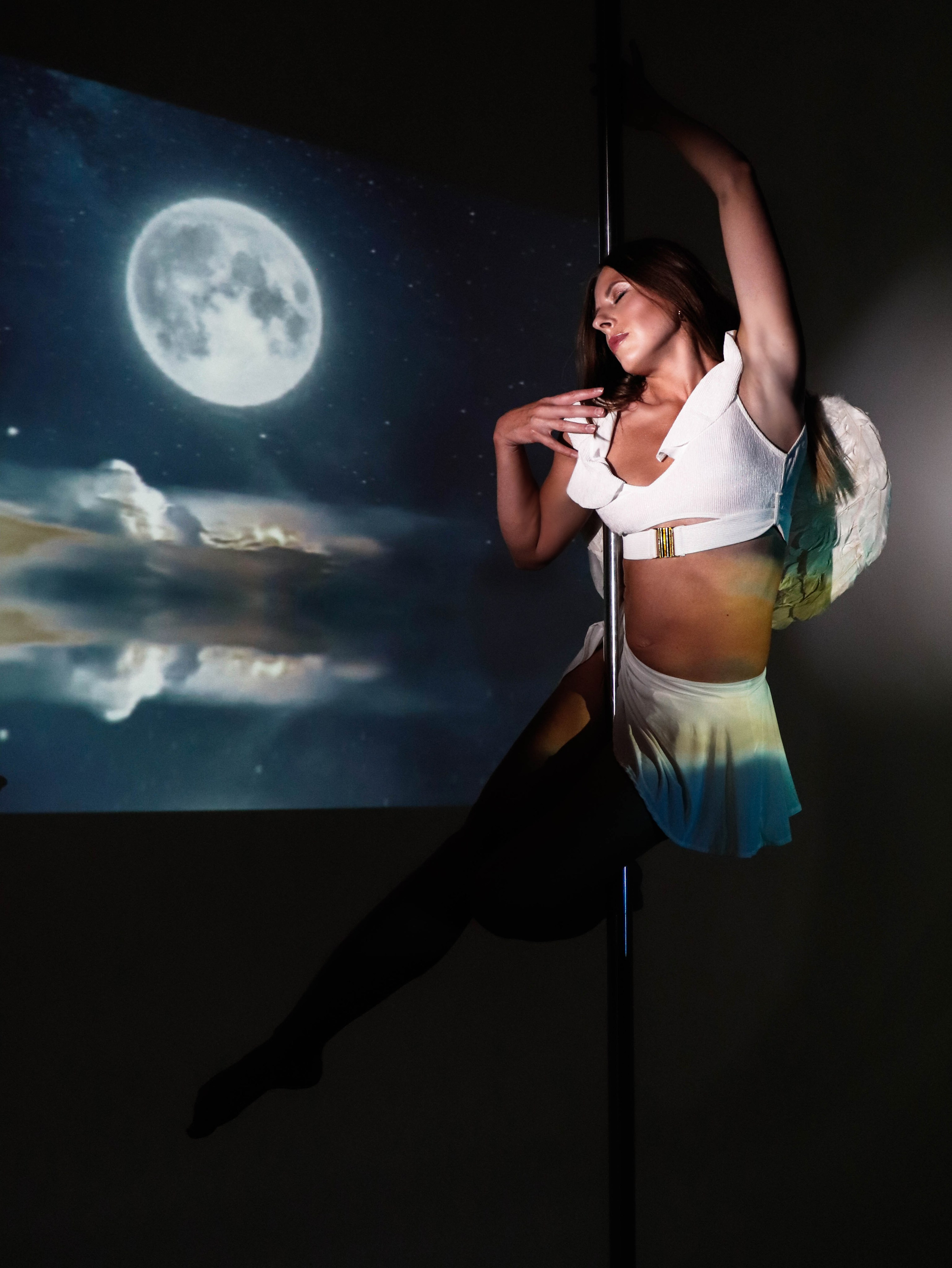 Марина на Луне. Фотограф Саратов | Елизавета Белова