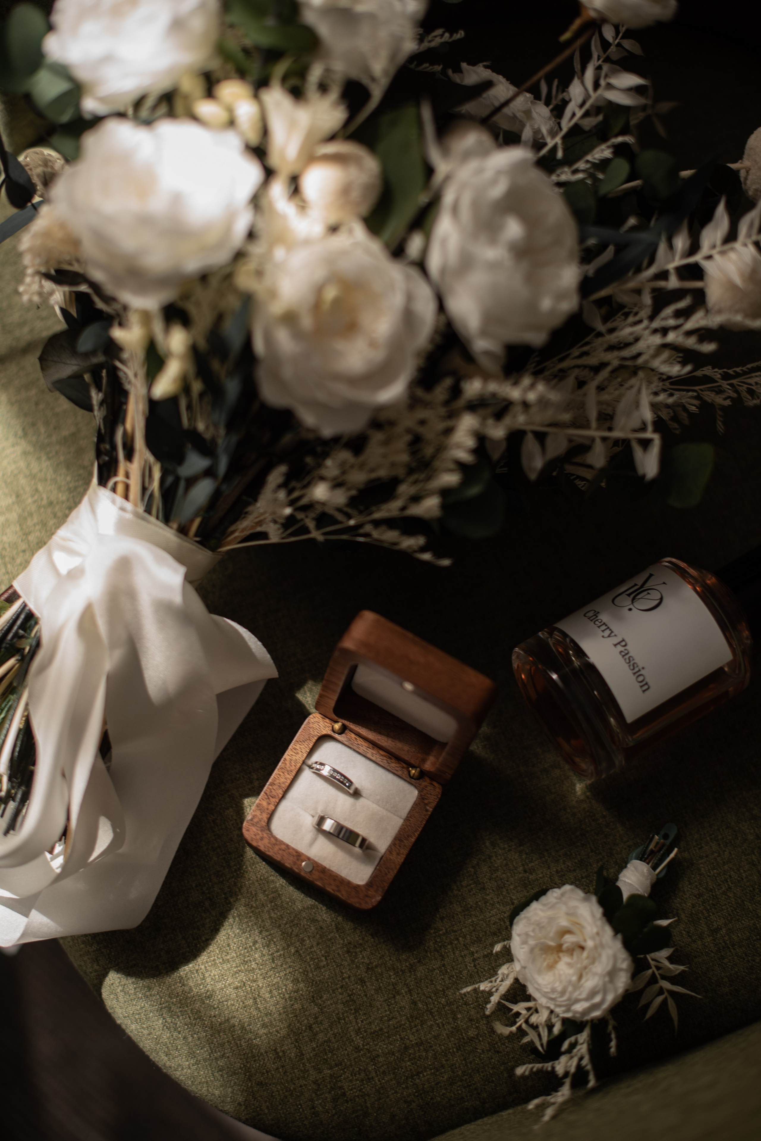 Свадебный альбом 12.08.23 – лучшие кадры с торжества. Свадебный фотограф в Миассе Татьяна Ружникова