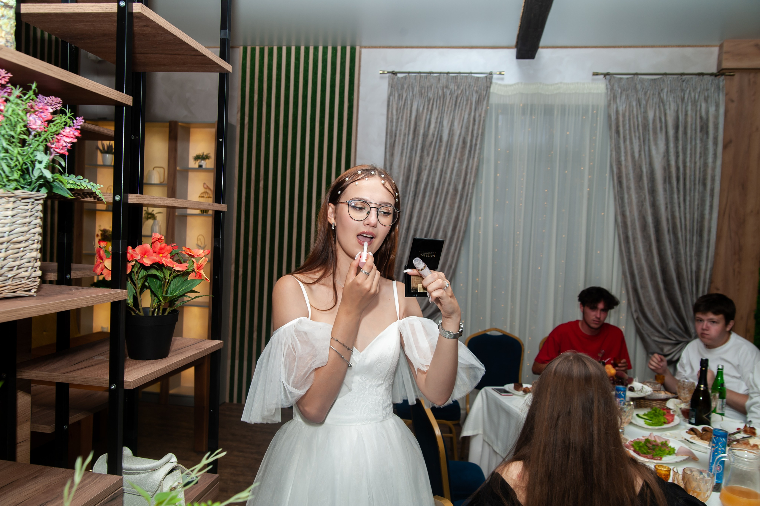 Выпускной МАОУ СОШ № 17 им. Эдуарда Есаяна. Свадебный и семейный фотограф Денис Лукьянов в Краснодаре, Краснодарском крае и Республике Крым