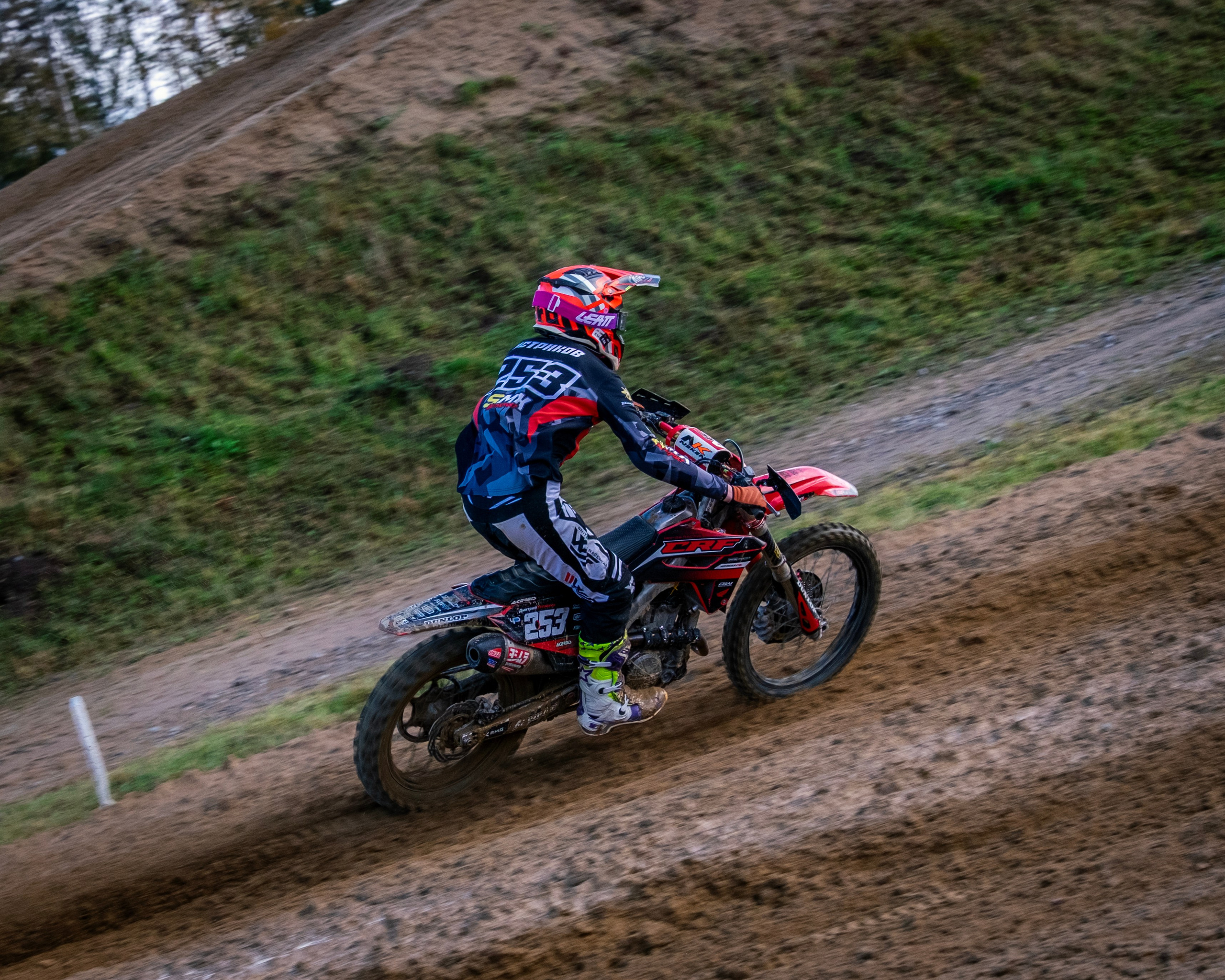 Мотокросс (Игора Драйв). Автомобильные фотографии и рисунки в Санкт-Петербурги Пашков Дмитрий