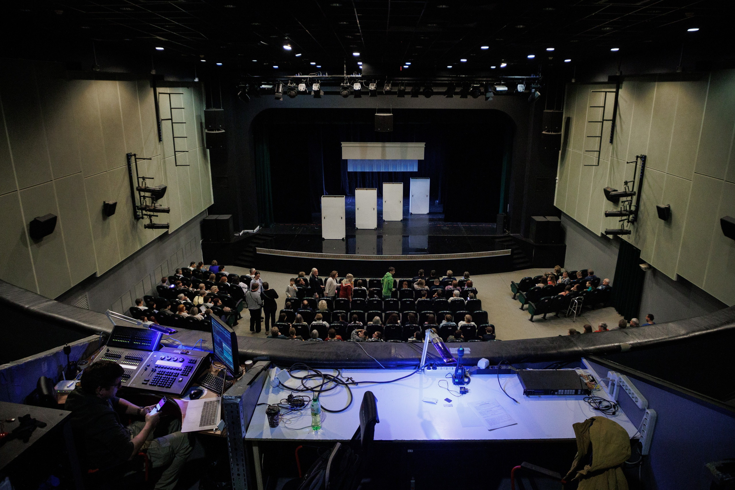 МХАТ. Новый квадрат. Фотограф городских и семейных событий Артем Карпухин