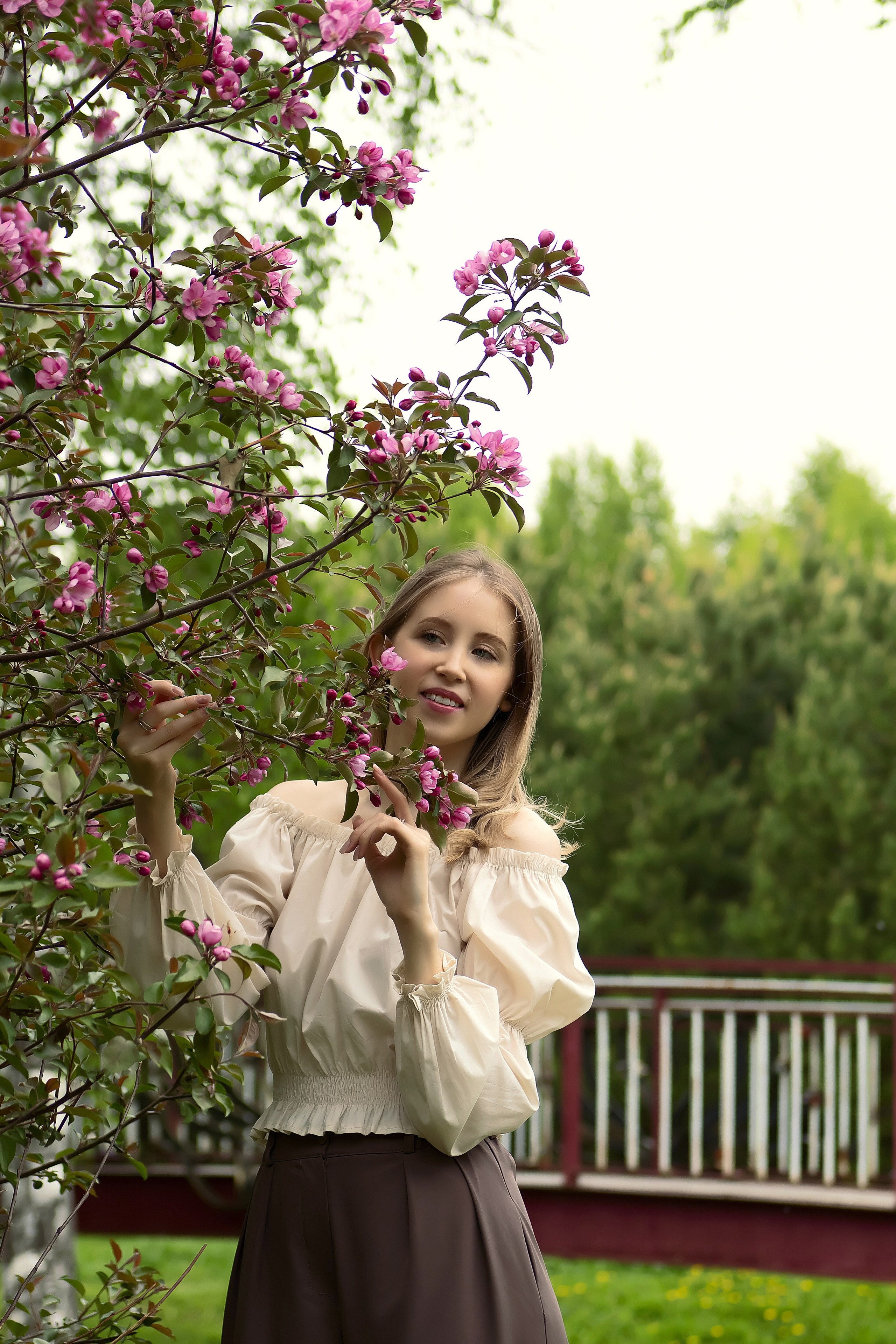 Индивидуальная фотосессия на цветении. Детский и семейный фотограф Кемерово Антонина Семеркова!